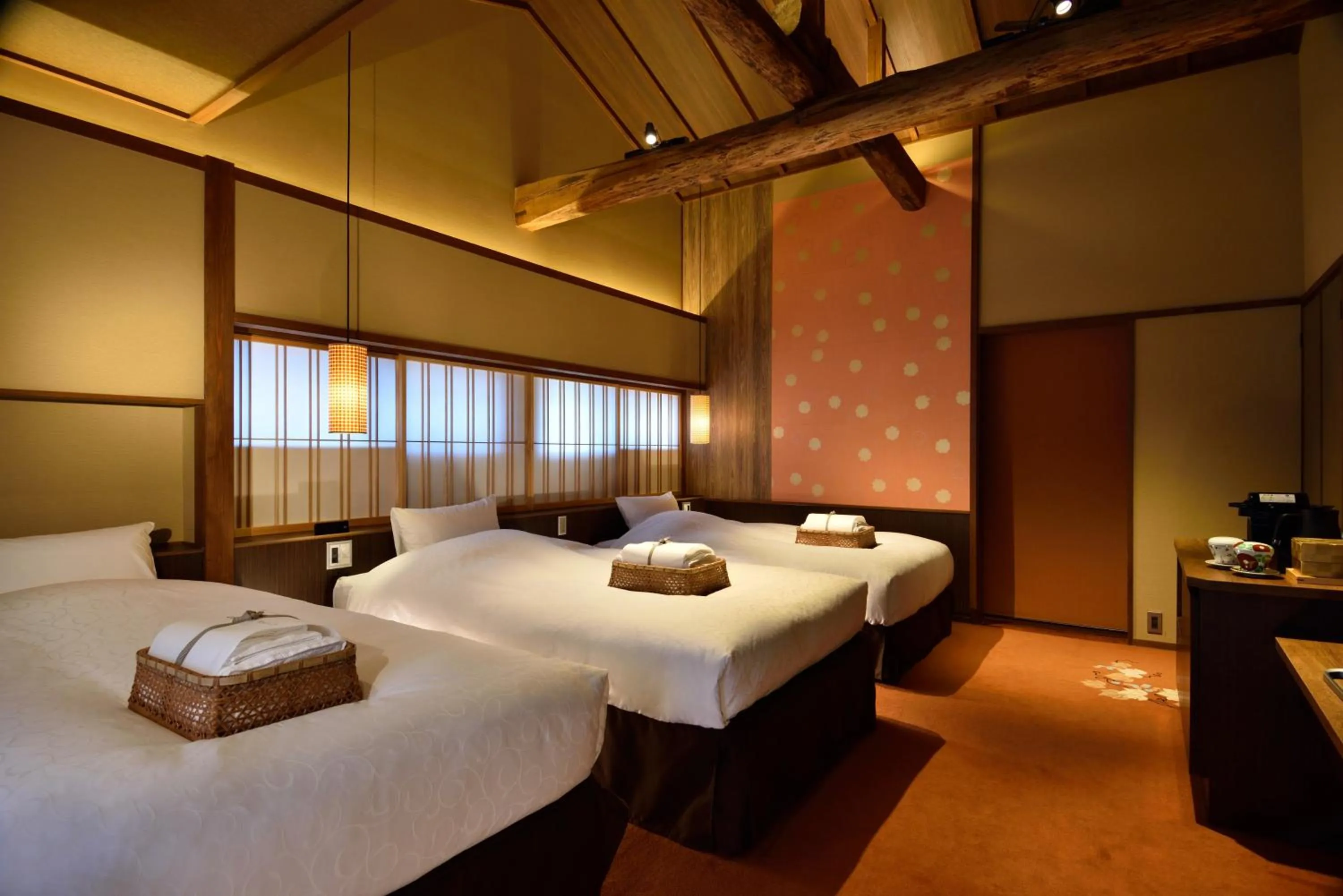 Bed in Muromachi Yutone Kyokoyado