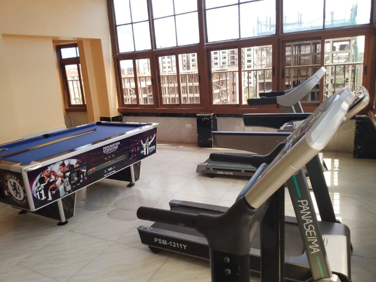 Restaurant/places to eat in Easy Hotel Kenya