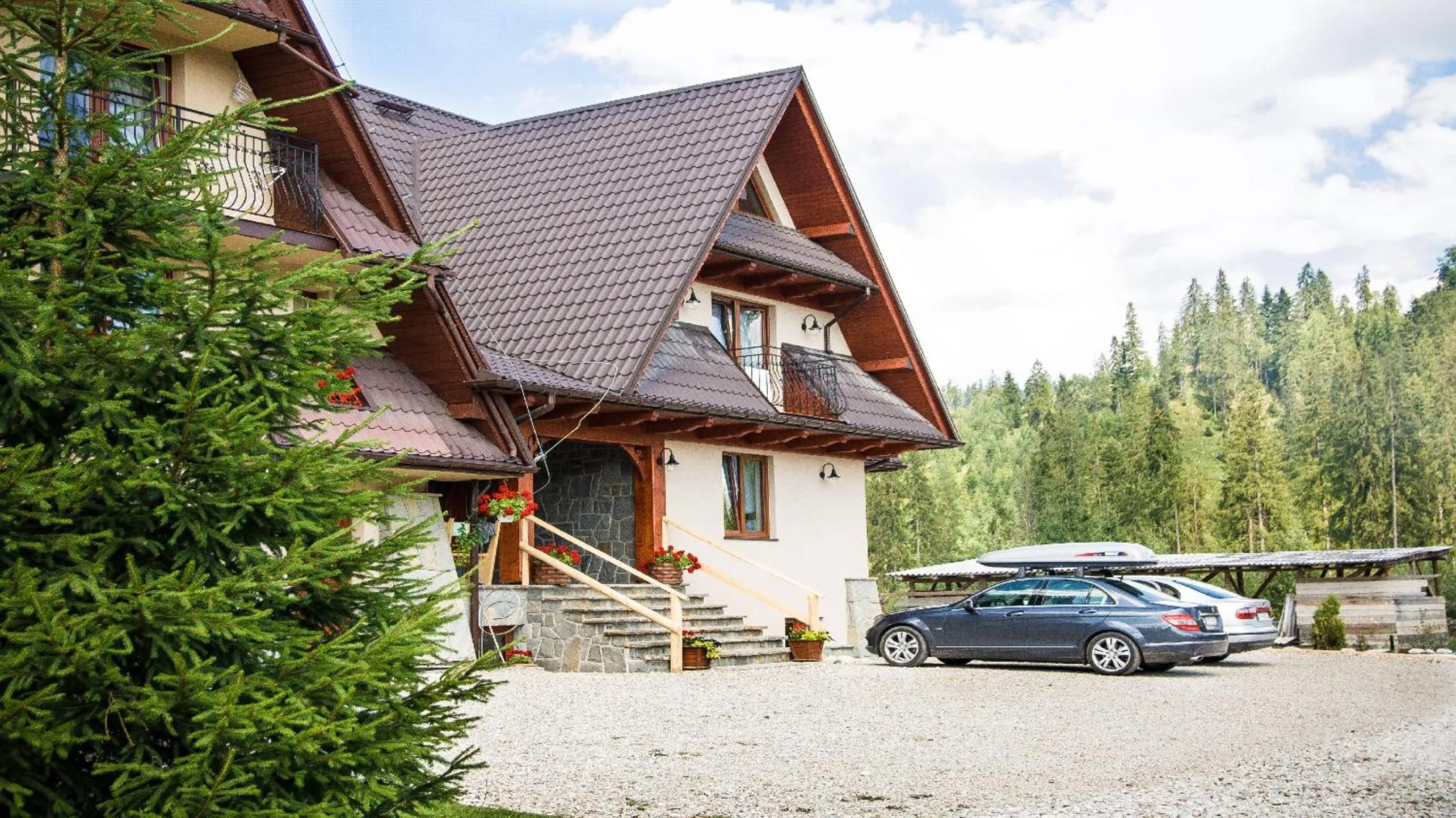 Property building in Willa Lichajówka