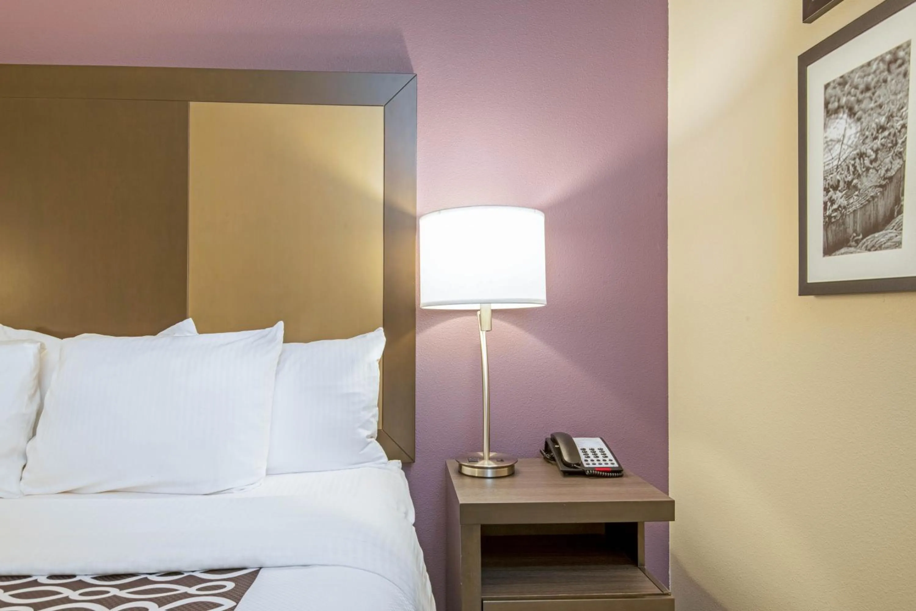 Bedroom, Bed in La Quinta by Wyndham Weatherford OK