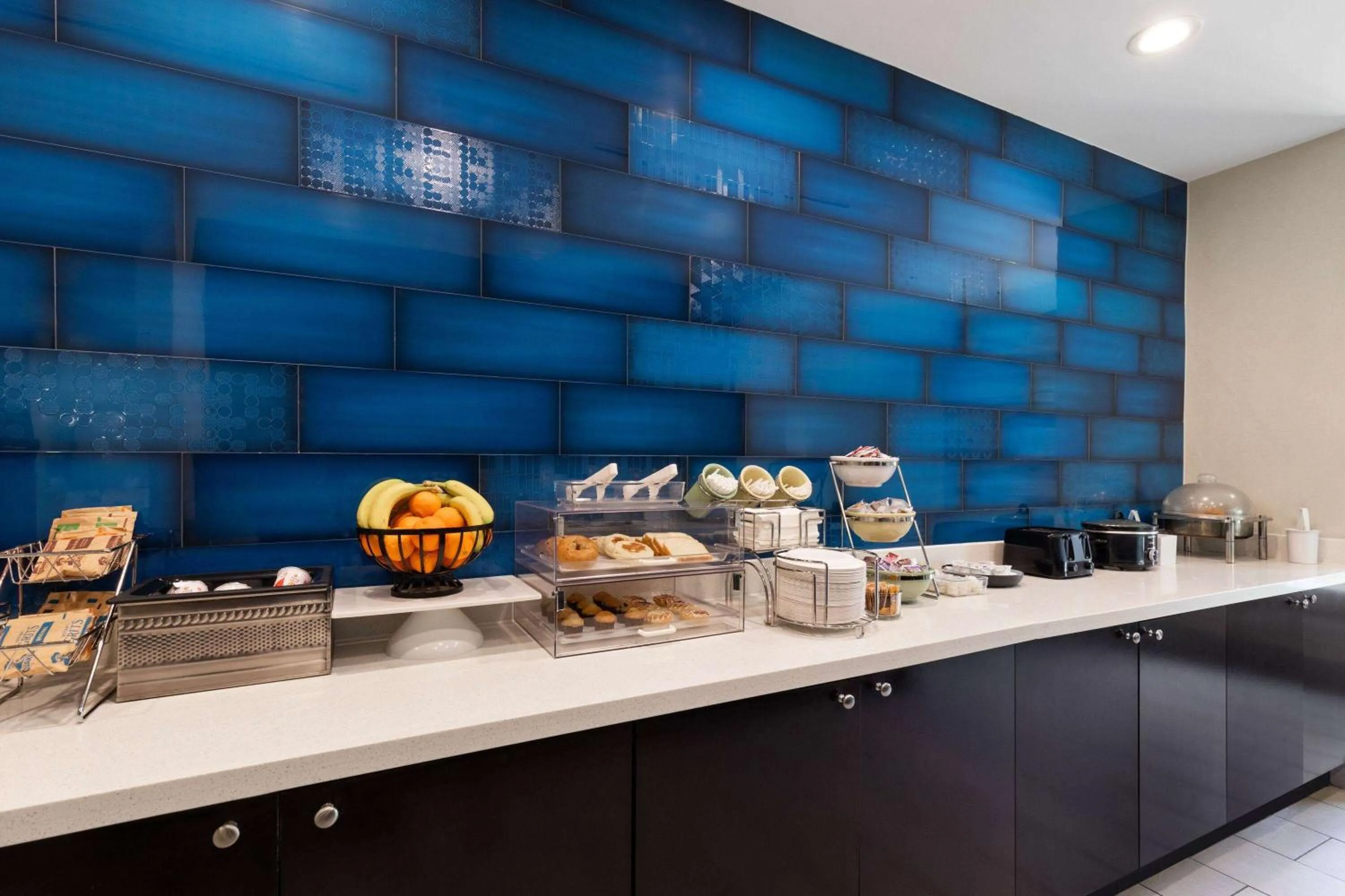 Breakfast in La Quinta by Wyndham Cullman