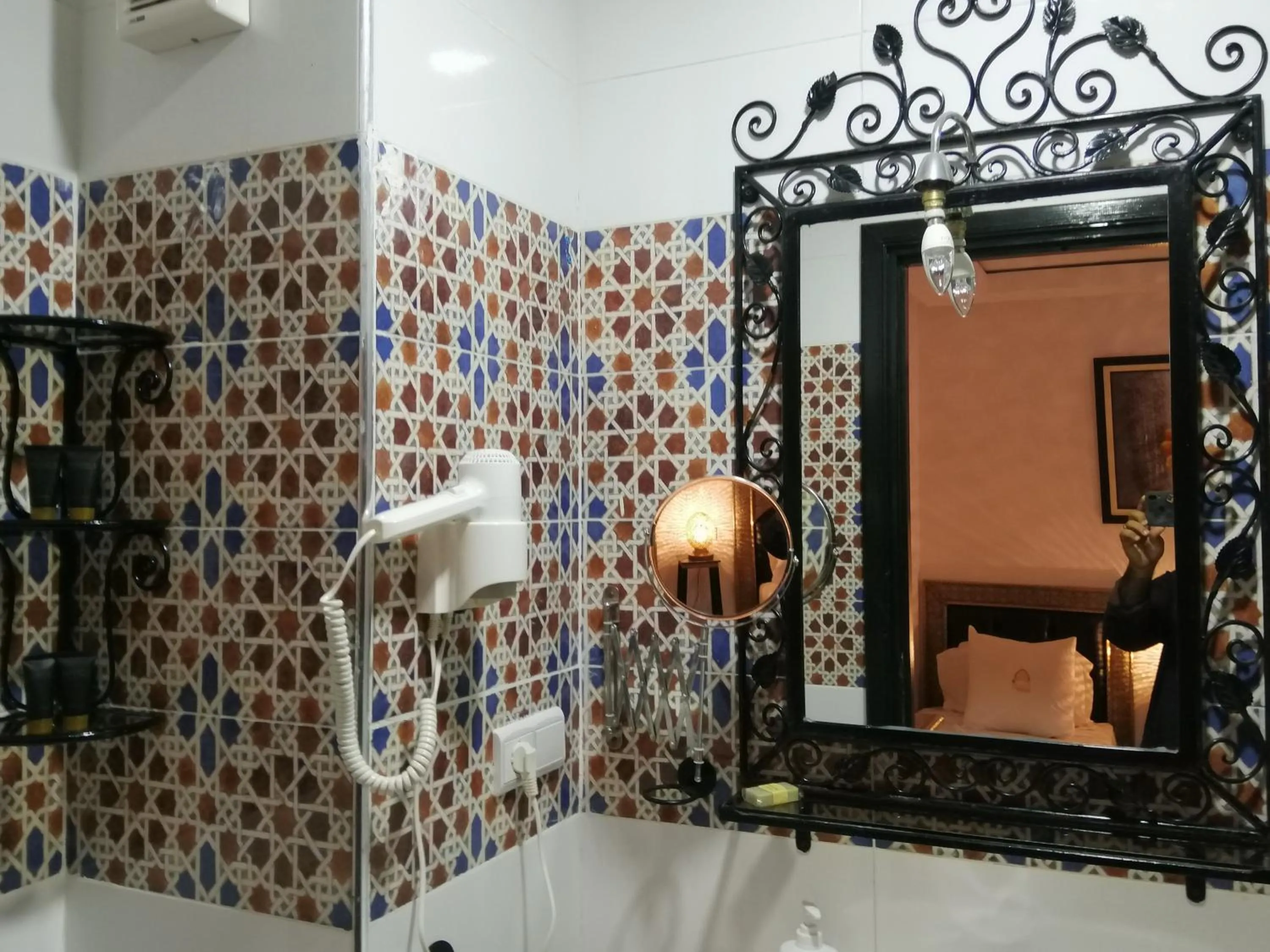 Bathroom in Riad Challa Hotel & Spa
