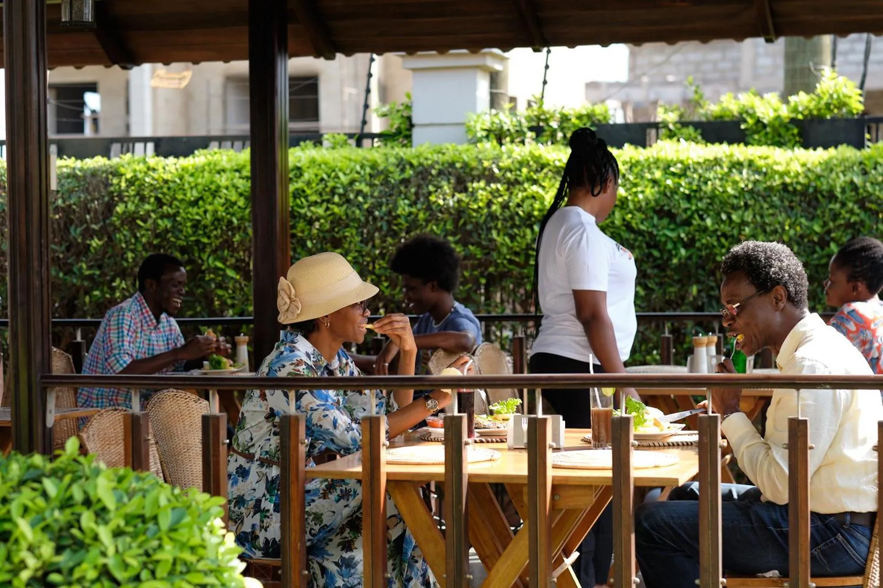 Restaurant/places to eat in The Highbridge Guest Lodge