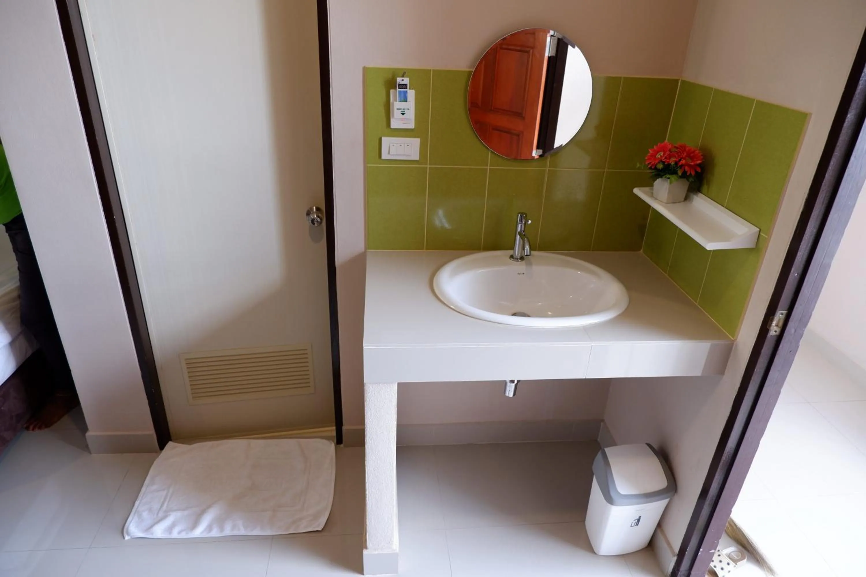 Bathroom in Kata Beachwalk Hotel and Bungalows
