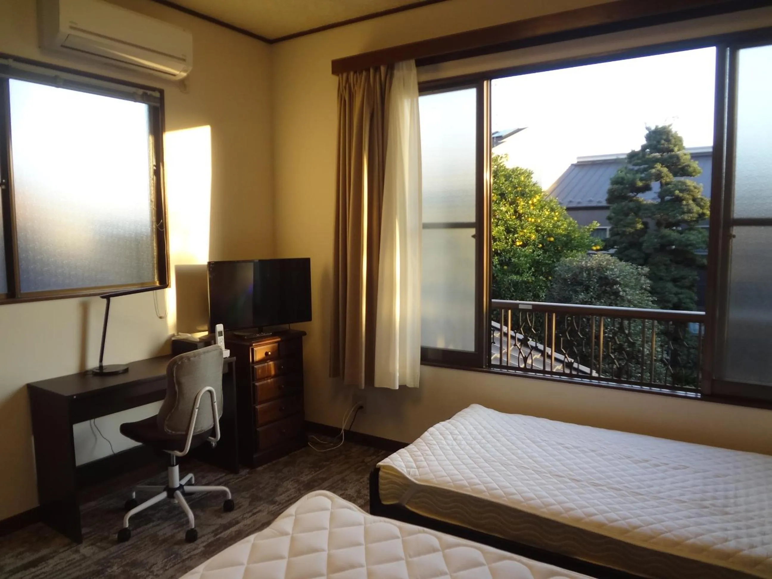 Photo of the whole room, Bed in Mokkoan