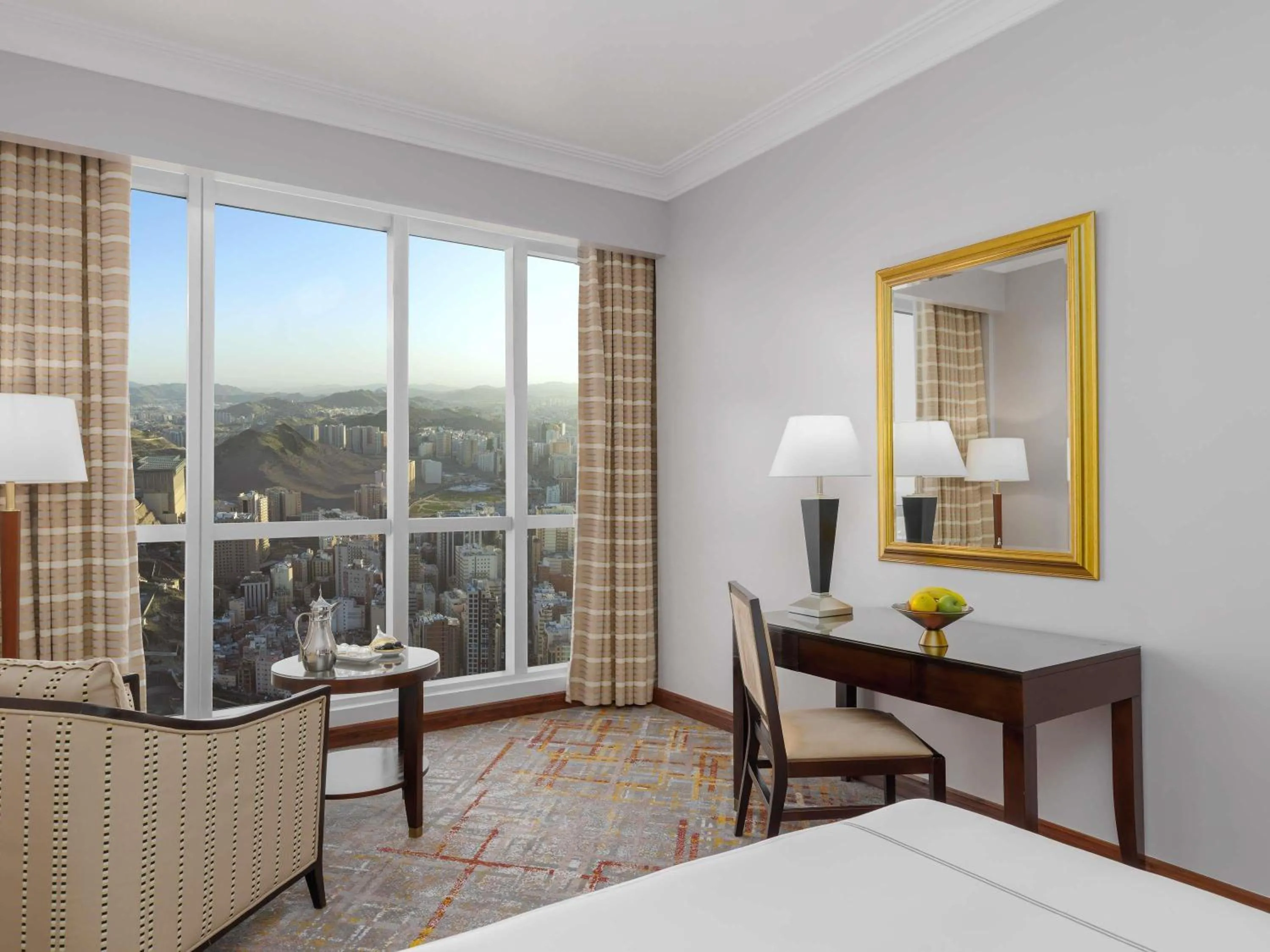 Bedroom, Bed in Swissotel Al Maqam Makkah