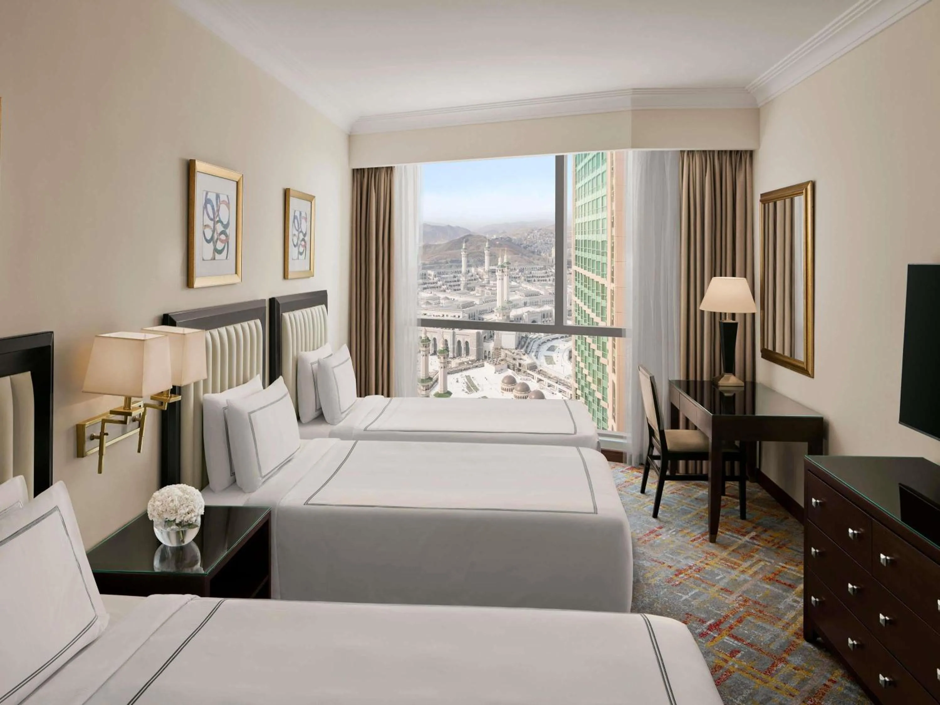 Bedroom, Bed in Swissotel Al Maqam Makkah