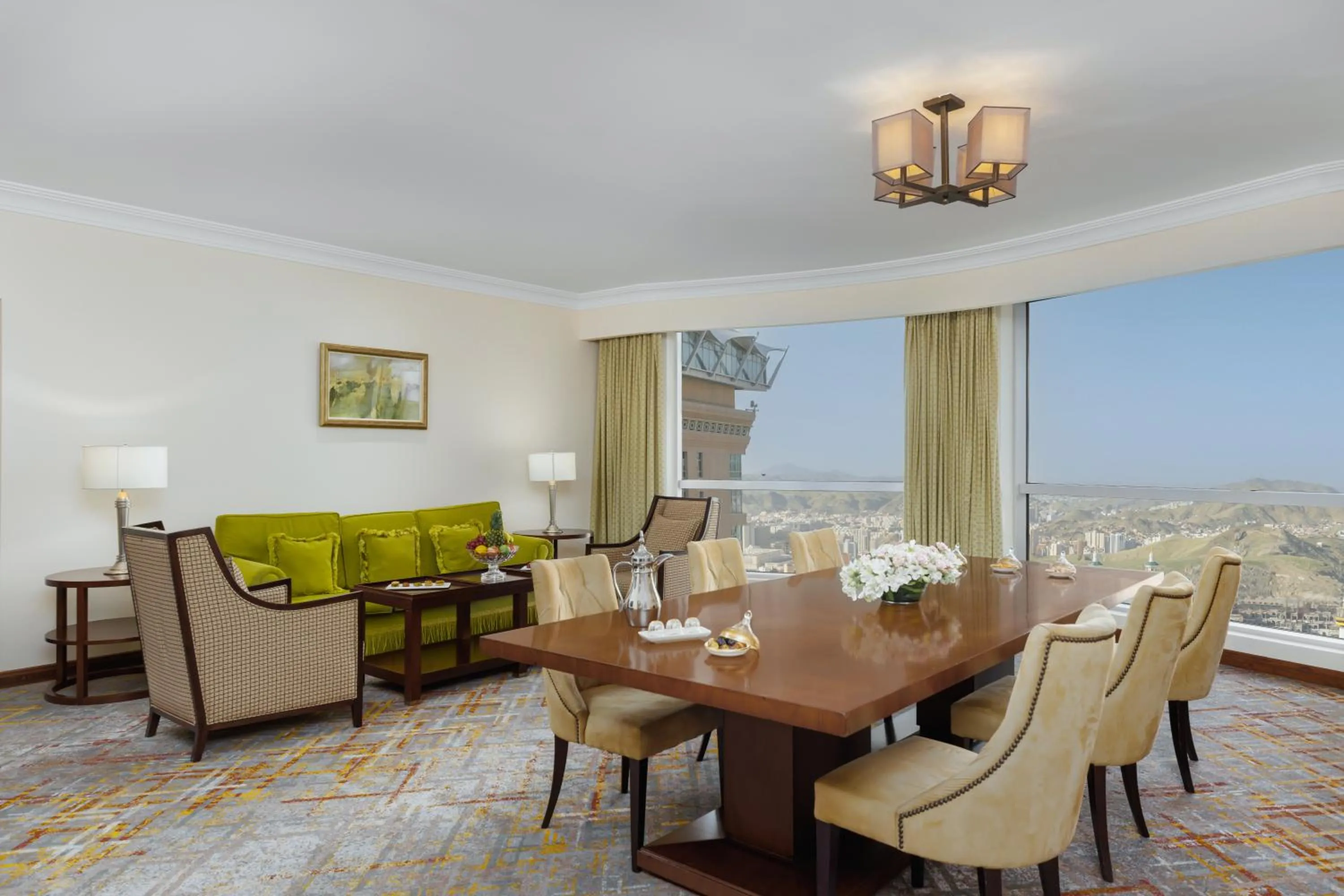 Living room in Swissotel Al Maqam Makkah