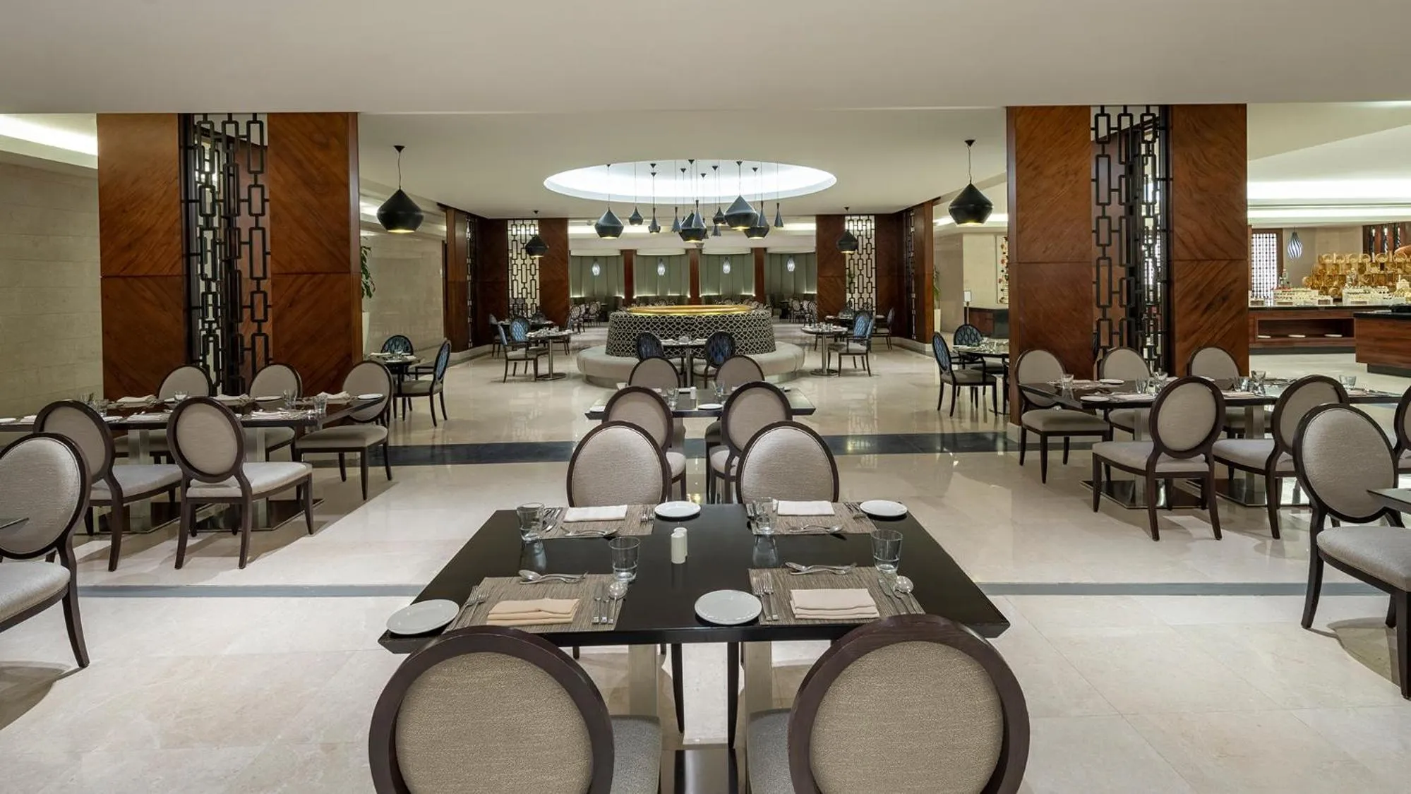 Restaurant/places to eat in Swissotel Al Maqam Makkah