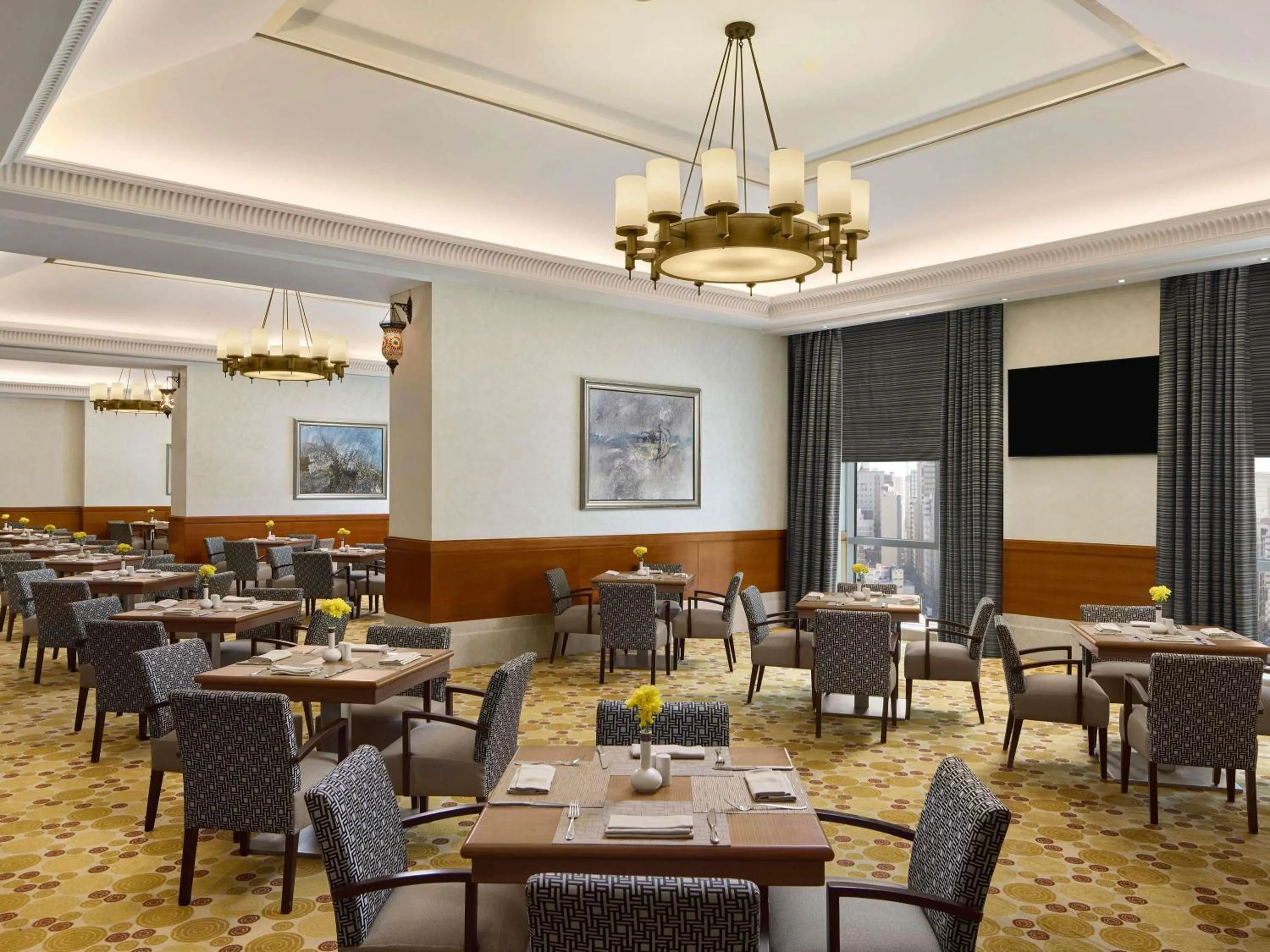 Restaurant/places to eat in Swissotel Al Maqam Makkah