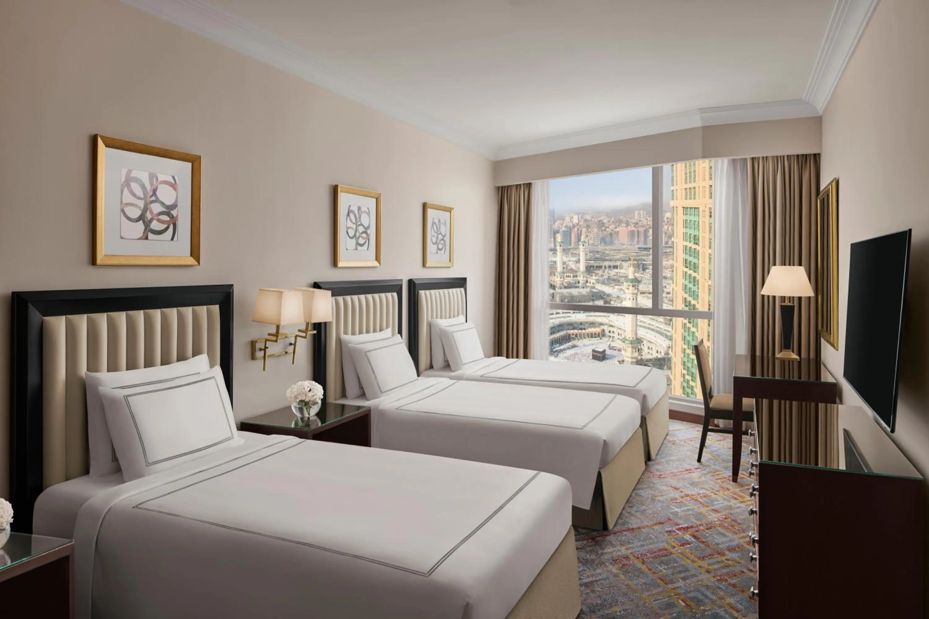 Bedroom, Bed in Swissotel Al Maqam Makkah