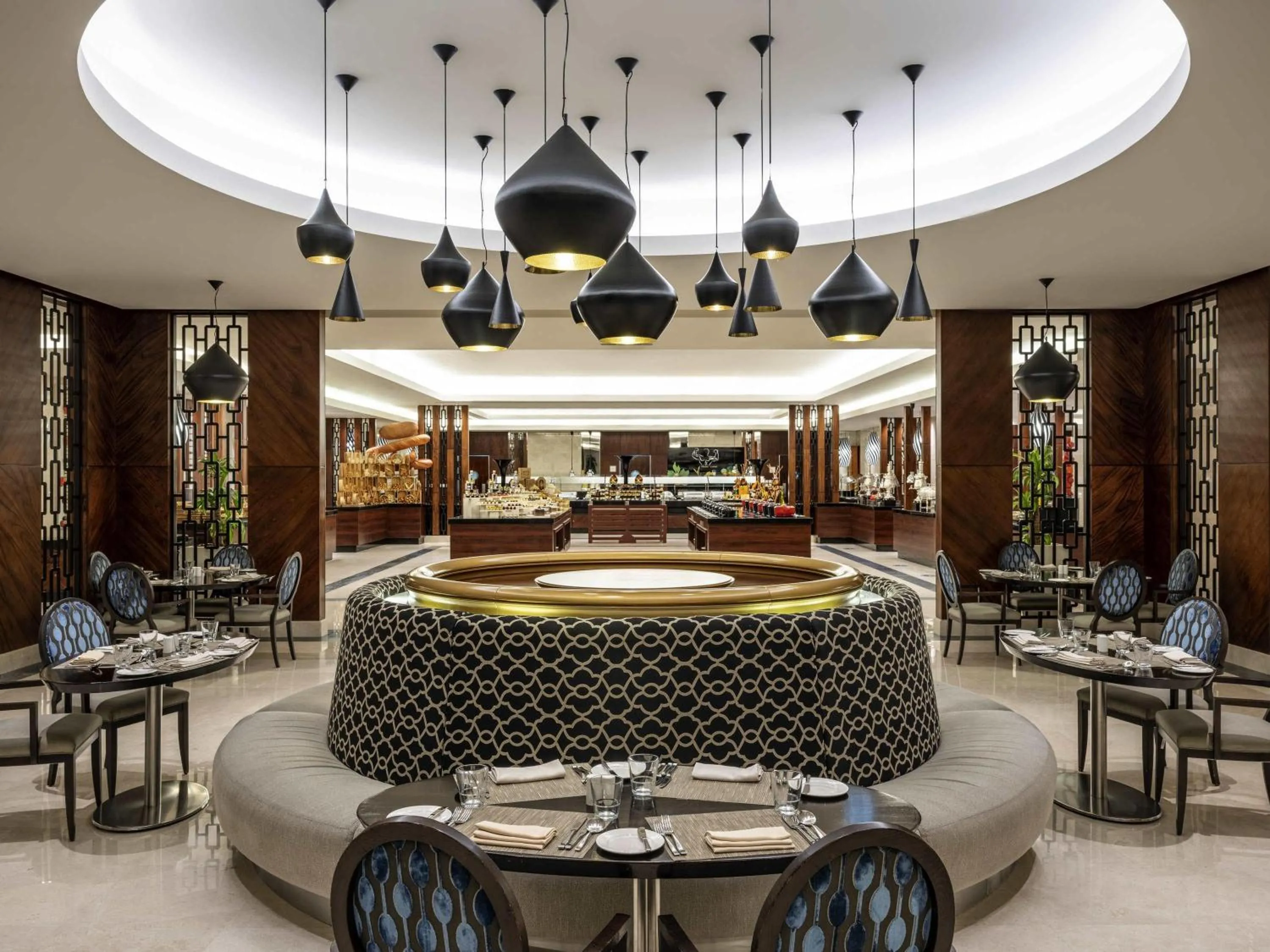 Restaurant/places to eat in Swissotel Al Maqam Makkah