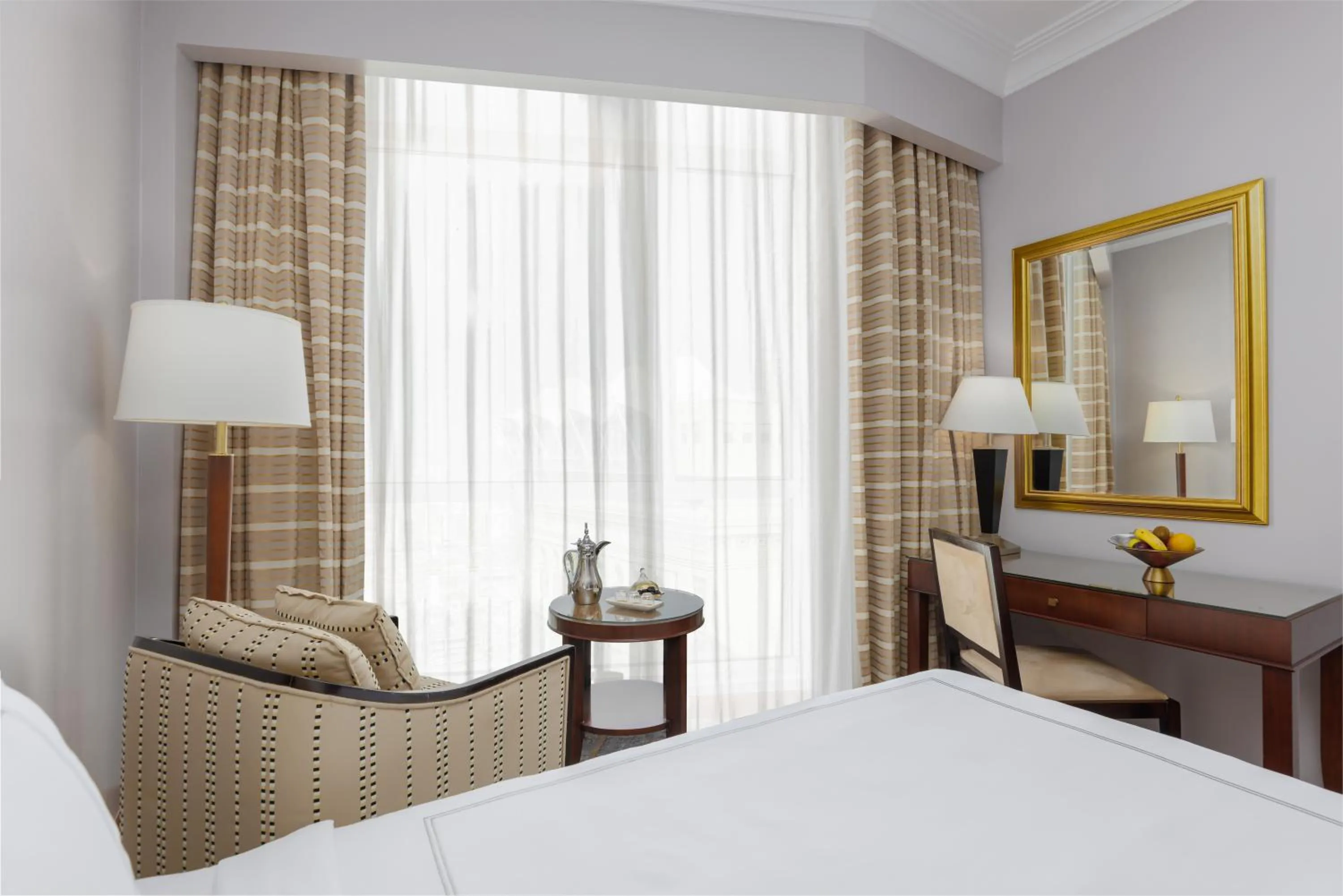 View (from property/room), Bed in Swissotel Al Maqam Makkah