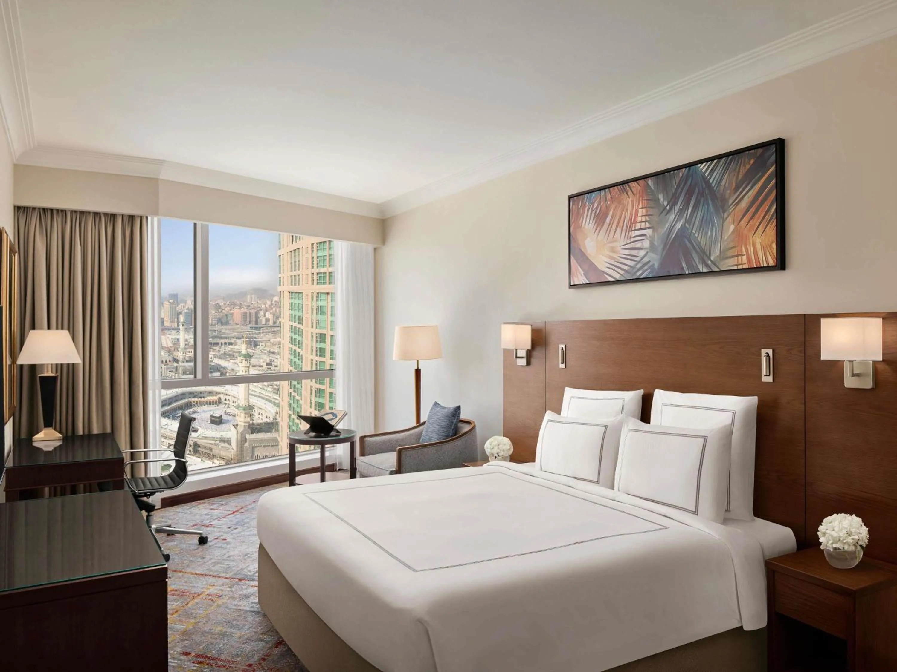 Bedroom, Bed in Swissotel Al Maqam Makkah