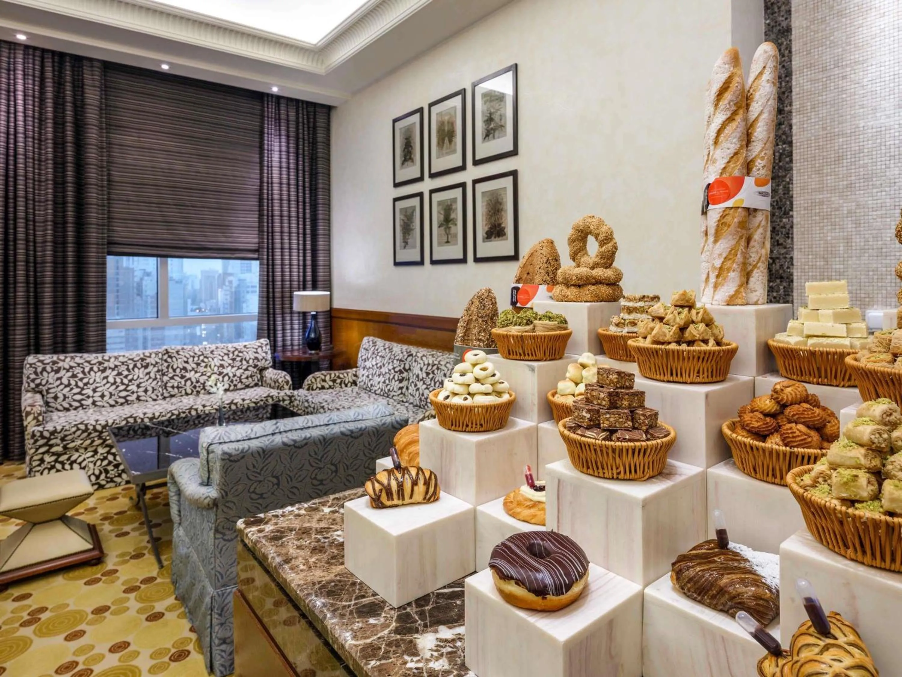 Restaurant/places to eat in Swissotel Al Maqam Makkah