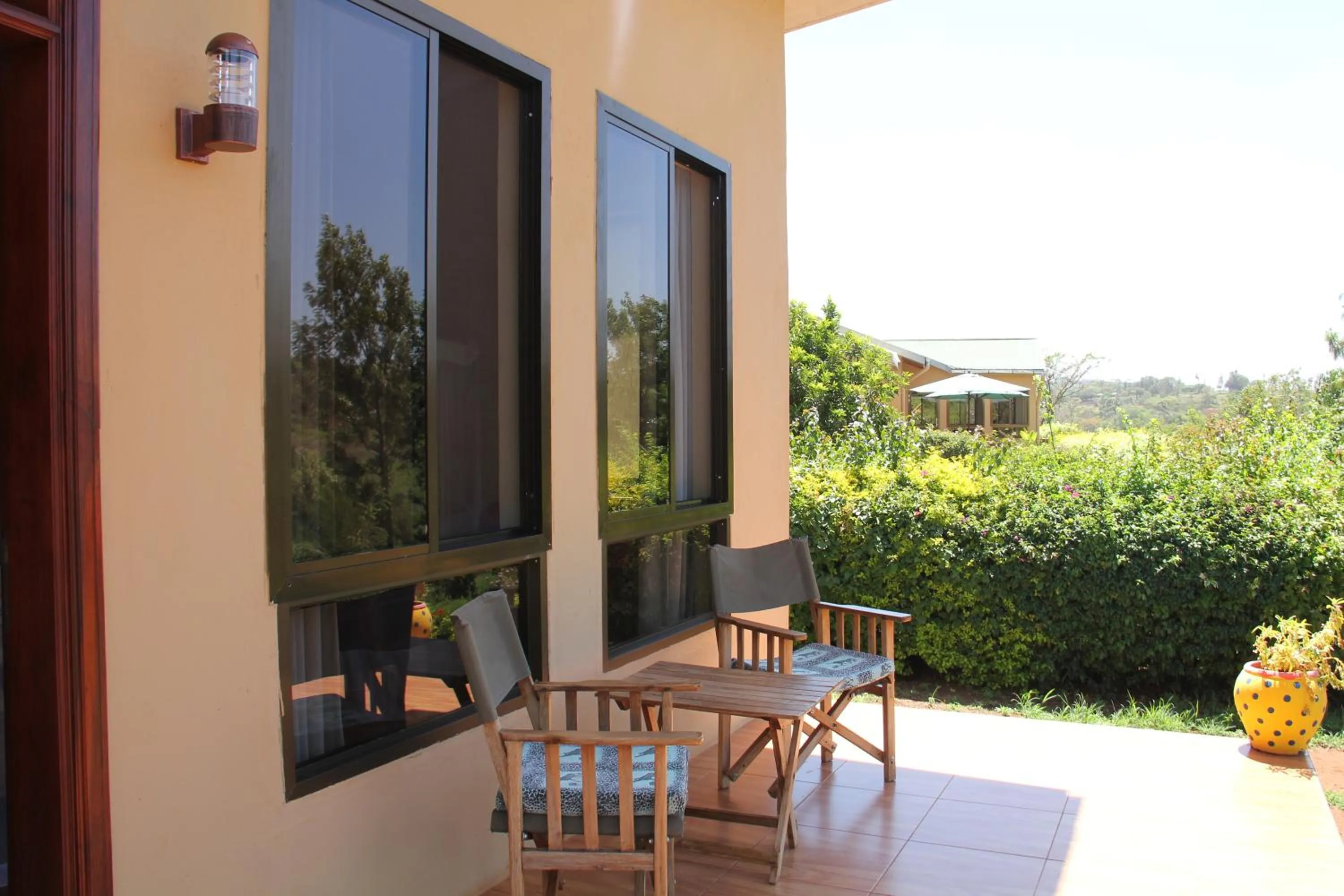 Garden view in Tanzanice Farm Lodge