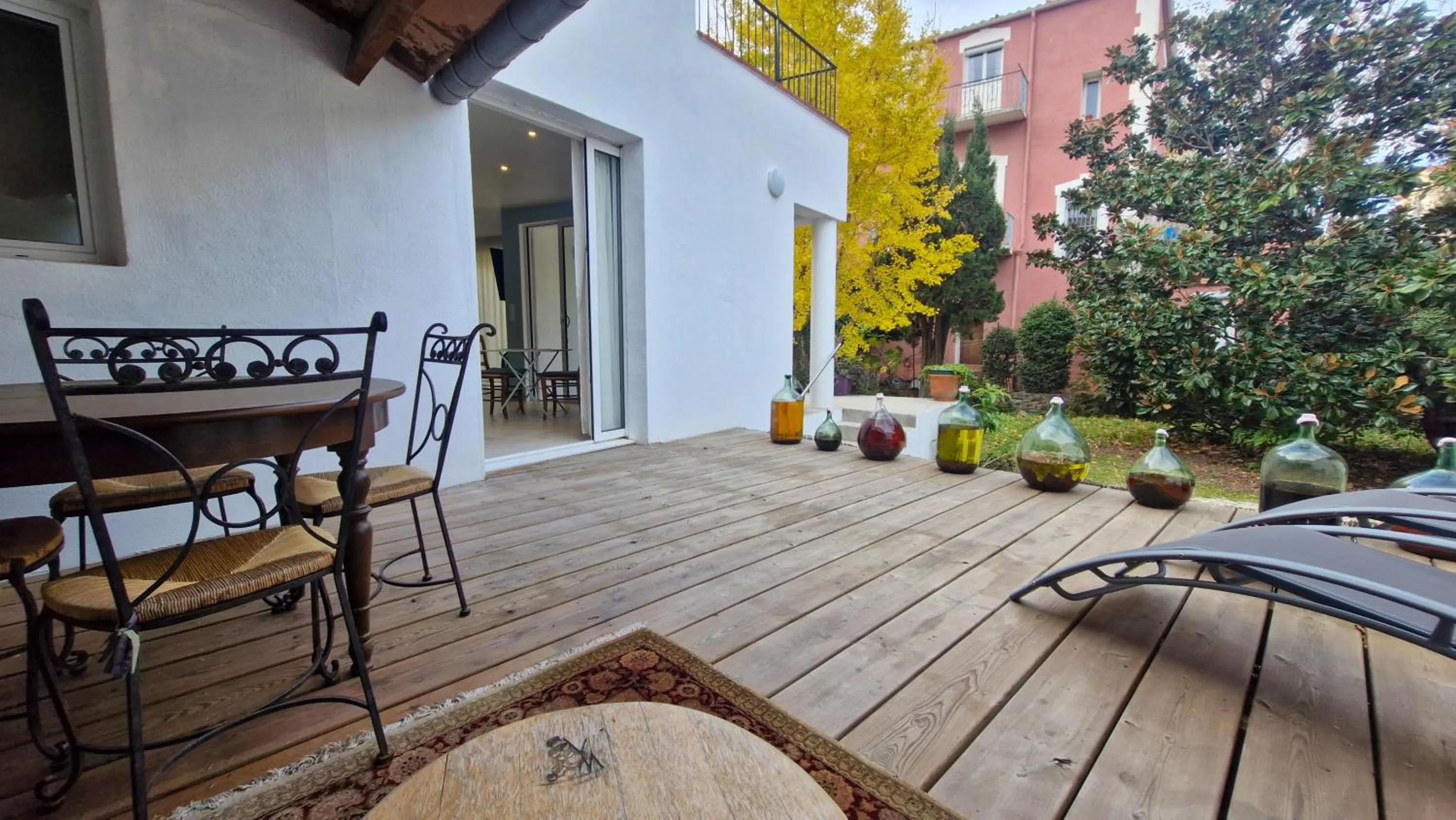 Patio in Le Clos Saint André