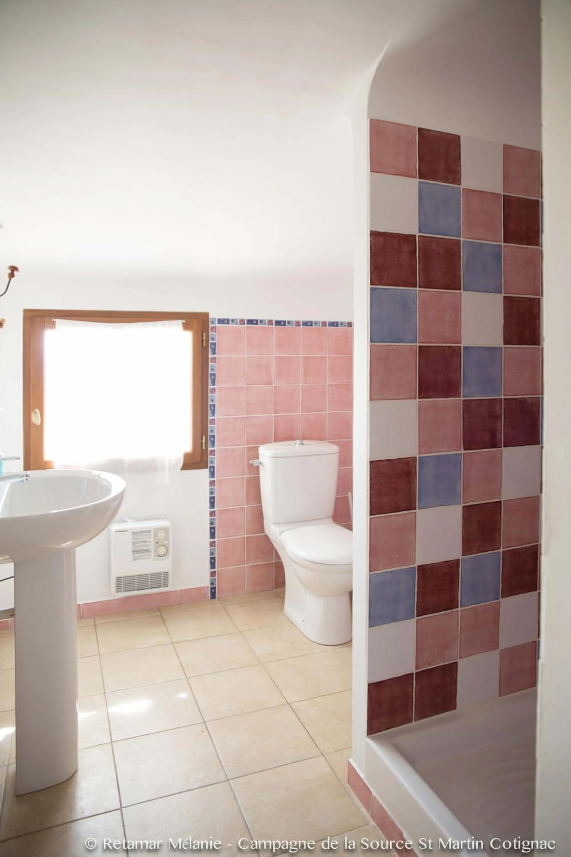 Bathroom in Campagne de la source St Martin B&B