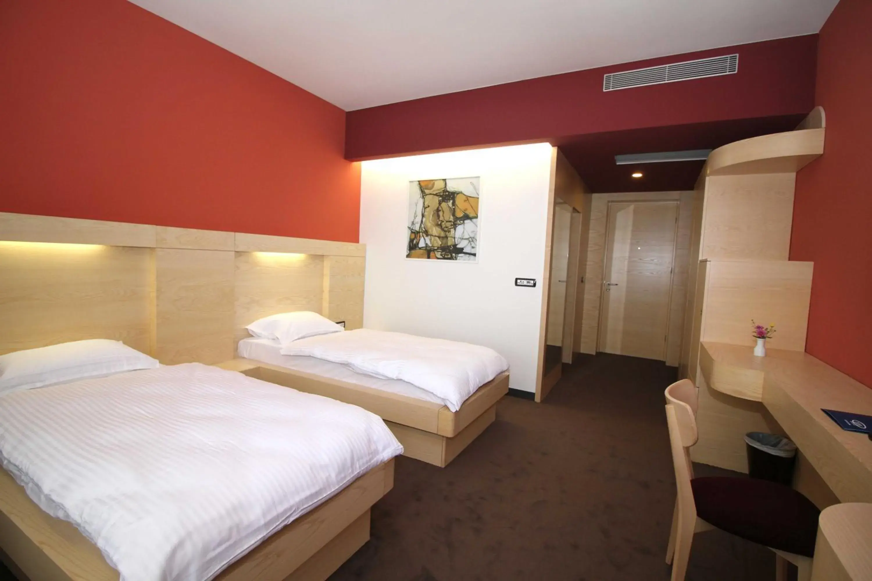 Twin Room with Balcony and City View - single occupancy in Hotel International Prishtina & Spa Twin Room with Balcony and City View - single occupancy in Hotel International Prishtina & Spa