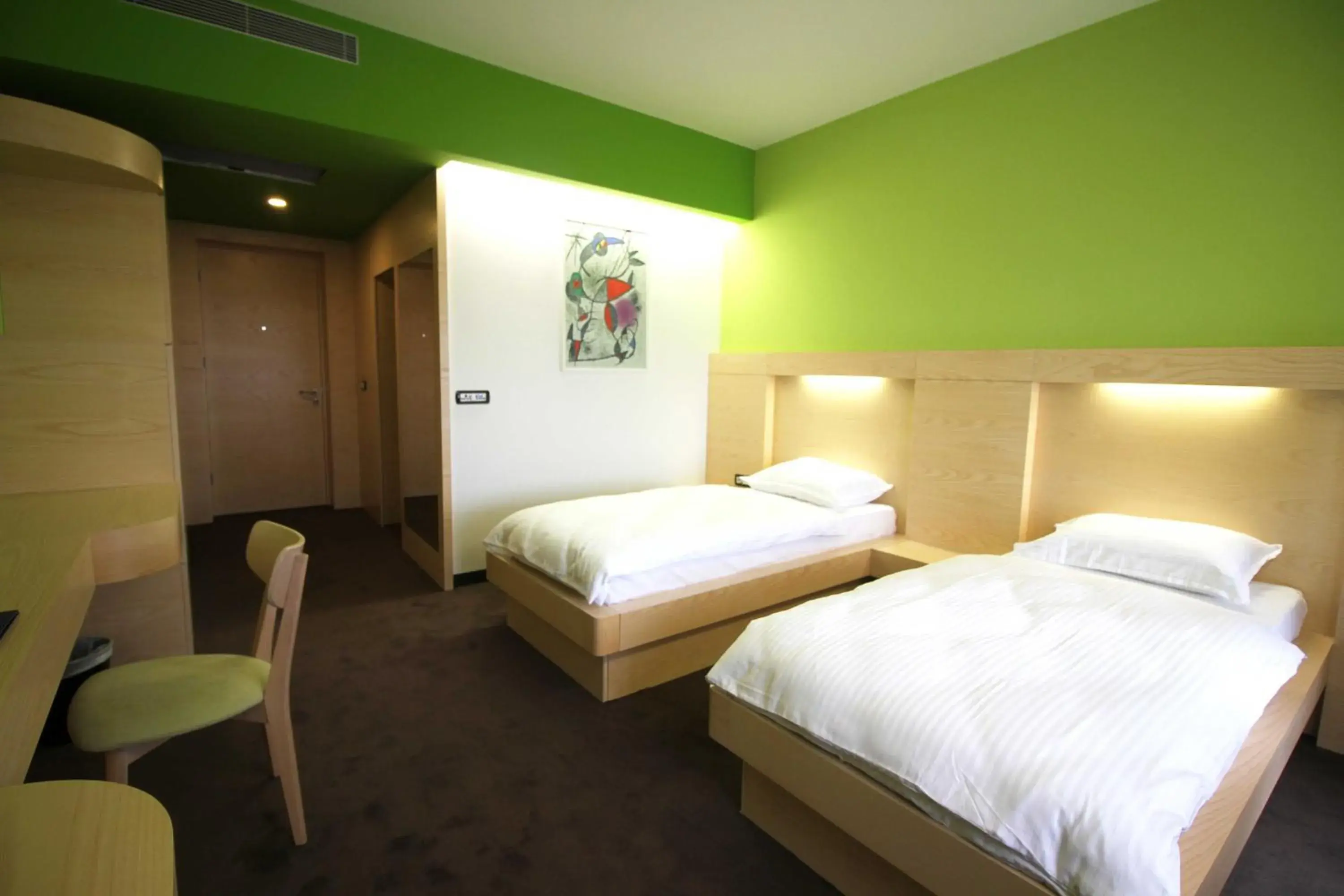 Twin Room with Balcony and City View - single occupancy in Hotel International Prishtina & Spa Twin Room with Balcony and City View - single occupancy in Hotel International Prishtina & Spa
