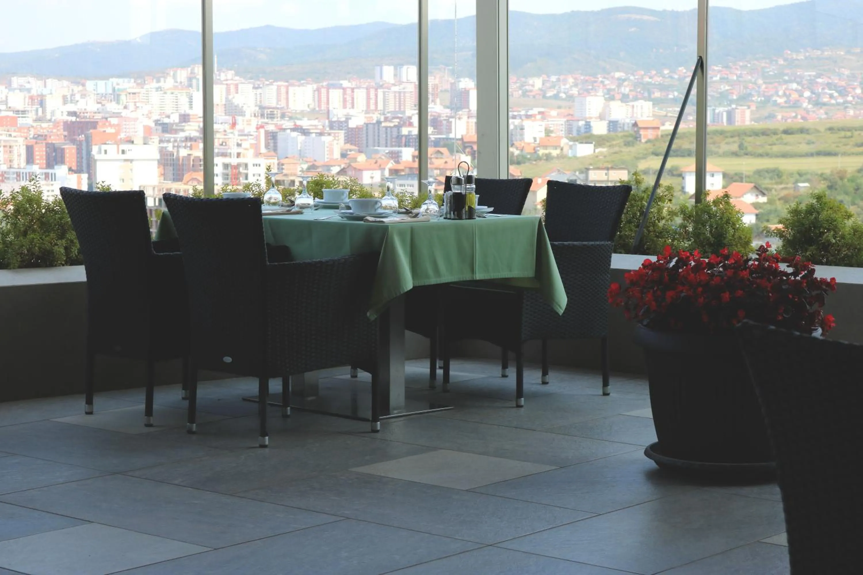 Restaurant/places to eat in Hotel International Prishtina & Spa