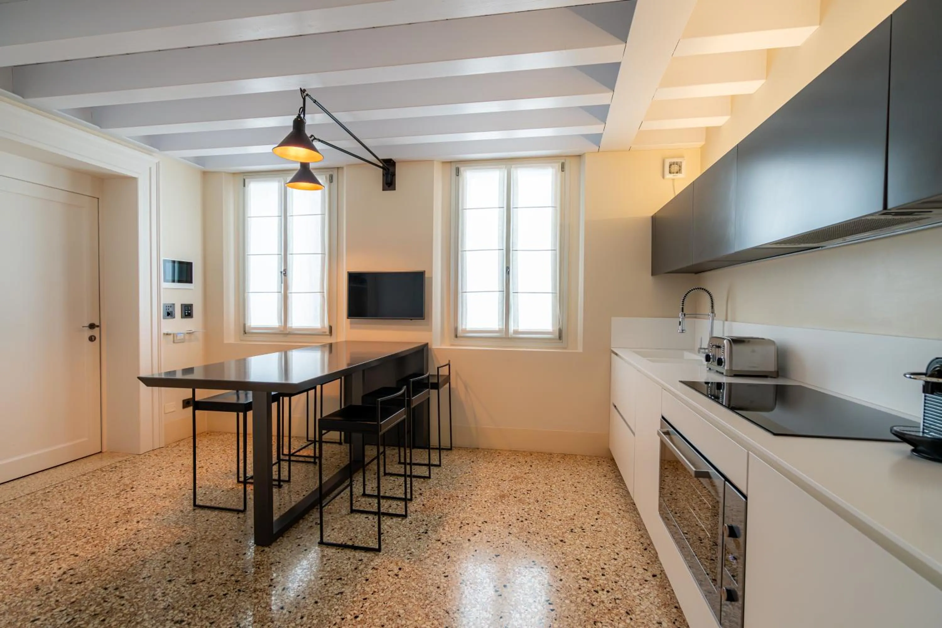 Kitchen or kitchenette in Palazzo Morosini Degli Spezieri - Lifestyle Apartments