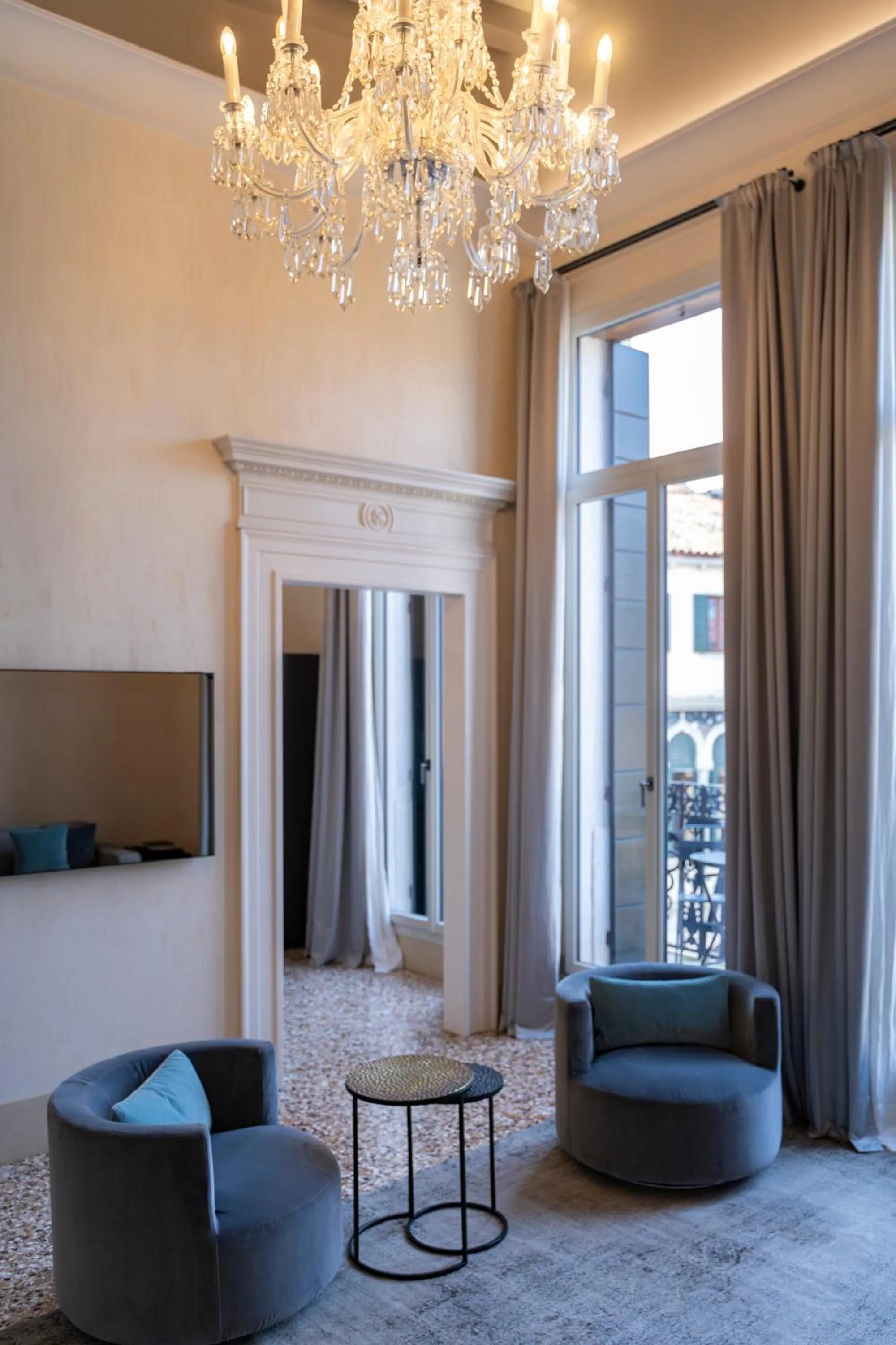 Living room in Palazzo Morosini Degli Spezieri - Lifestyle Apartments