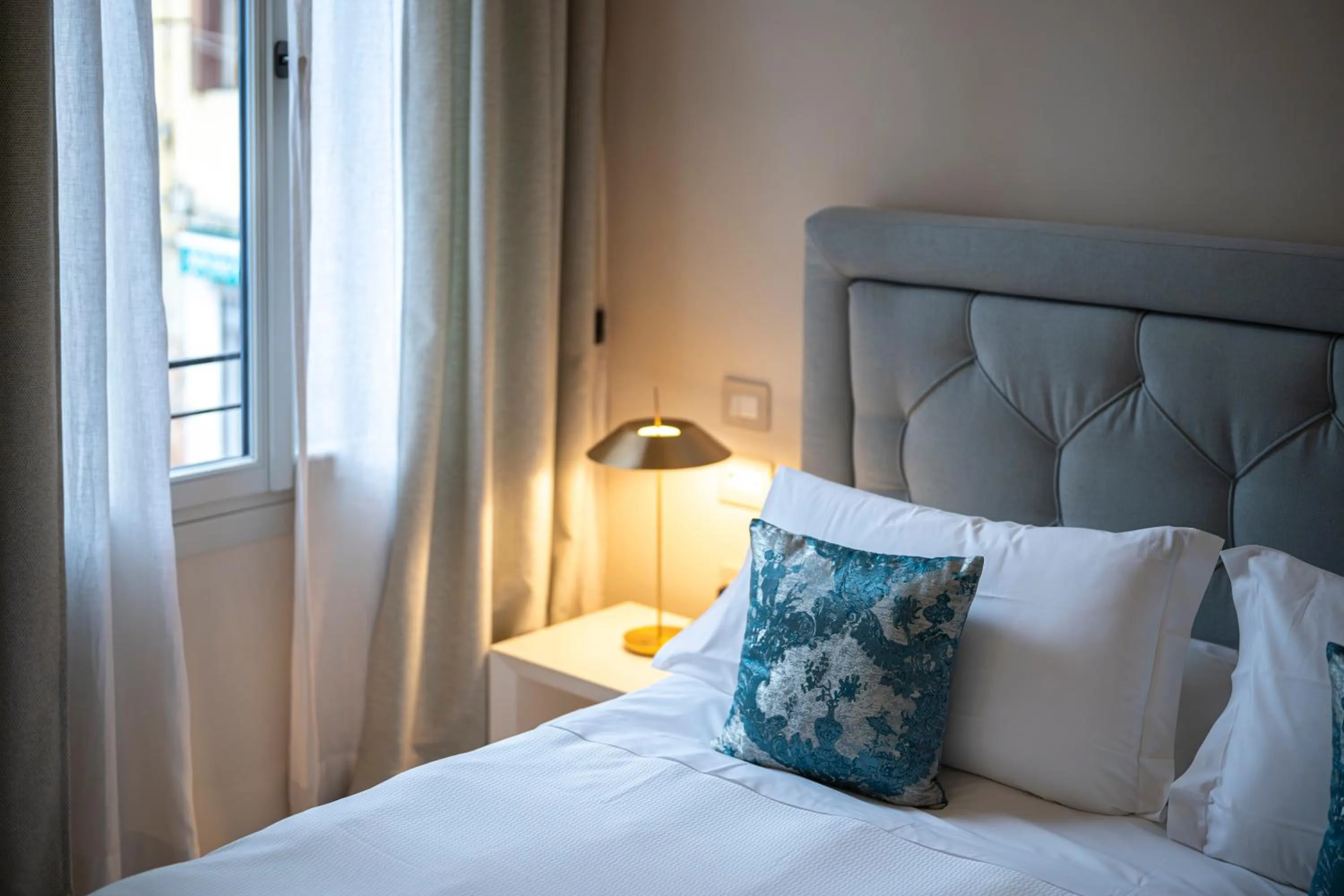 Bed in Palazzo Morosini Degli Spezieri - Lifestyle Apartments