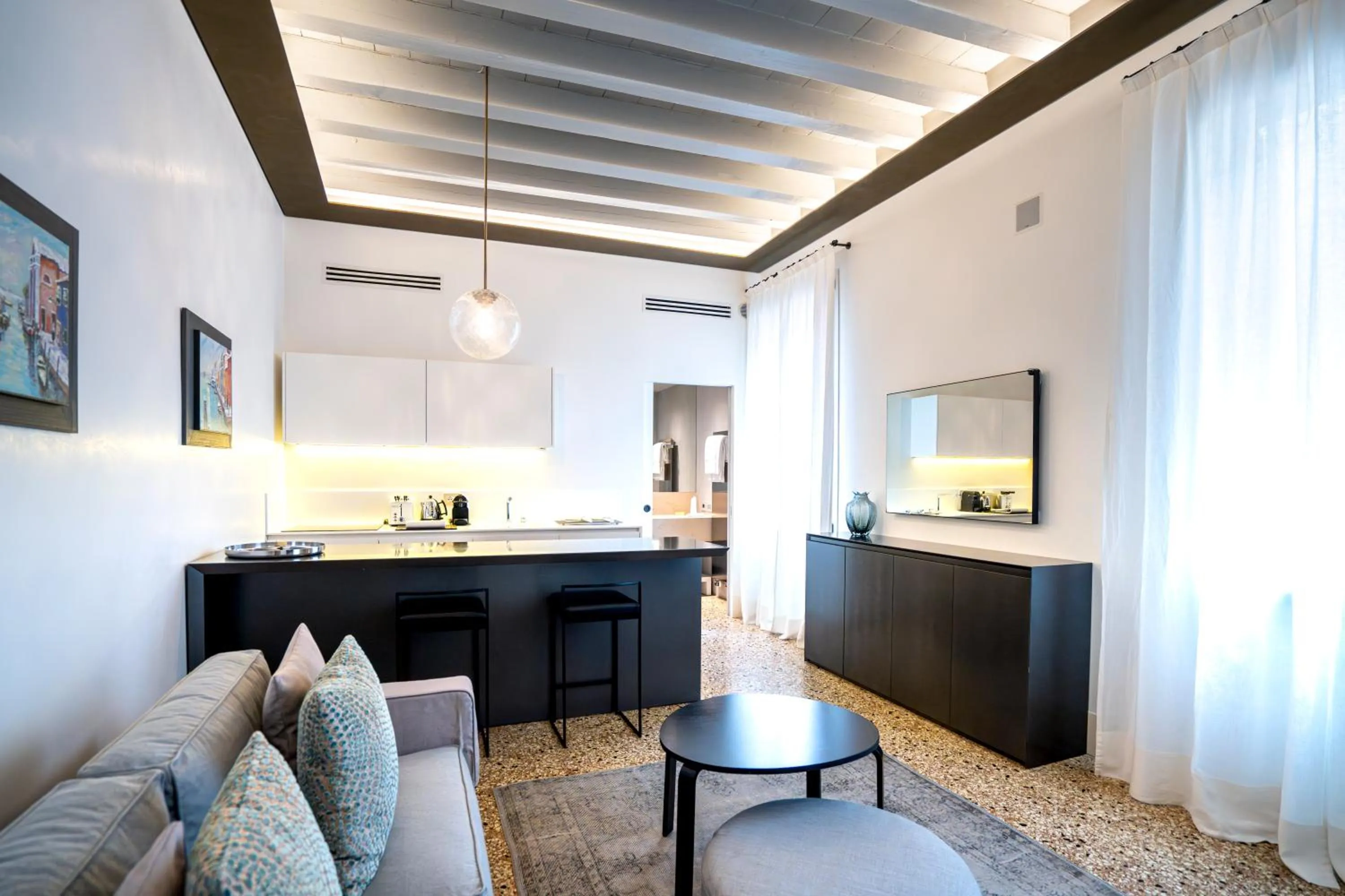 Kitchen or kitchenette in Palazzo Morosini Degli Spezieri - Lifestyle Apartments