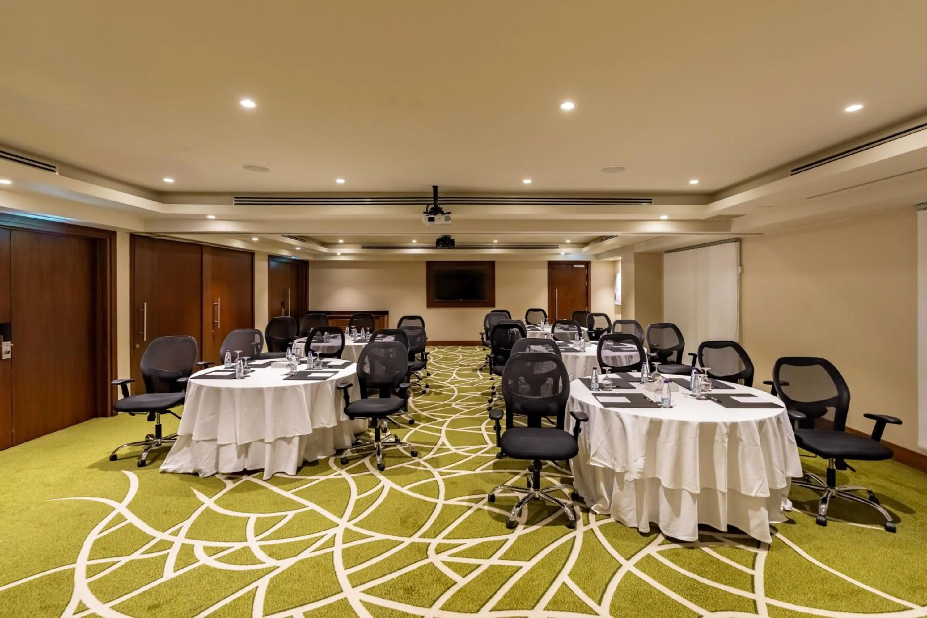 Meeting/conference room in Courtyard by Marriott Riyadh Olaya