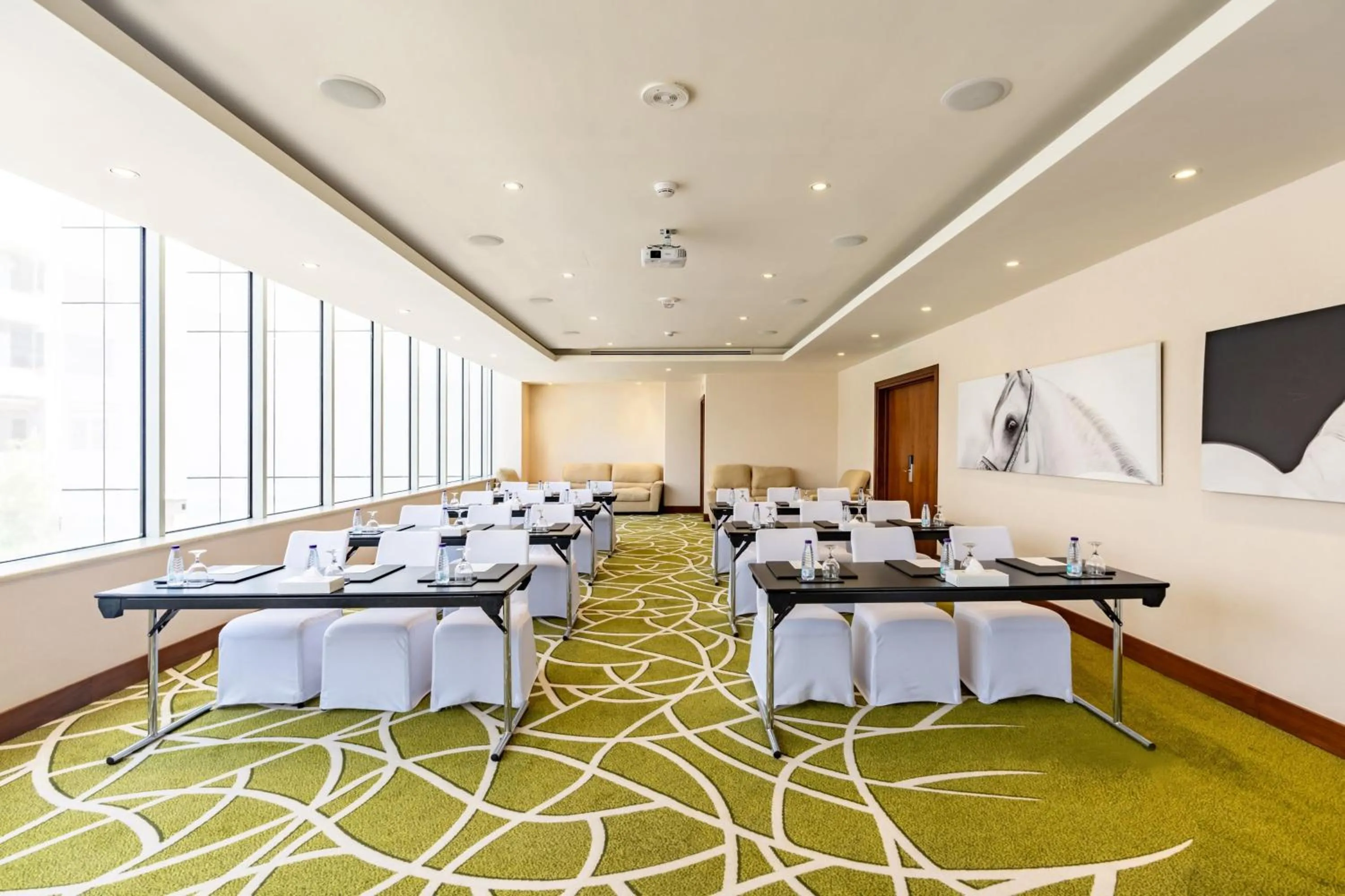 Meeting/conference room in Courtyard by Marriott Riyadh Olaya