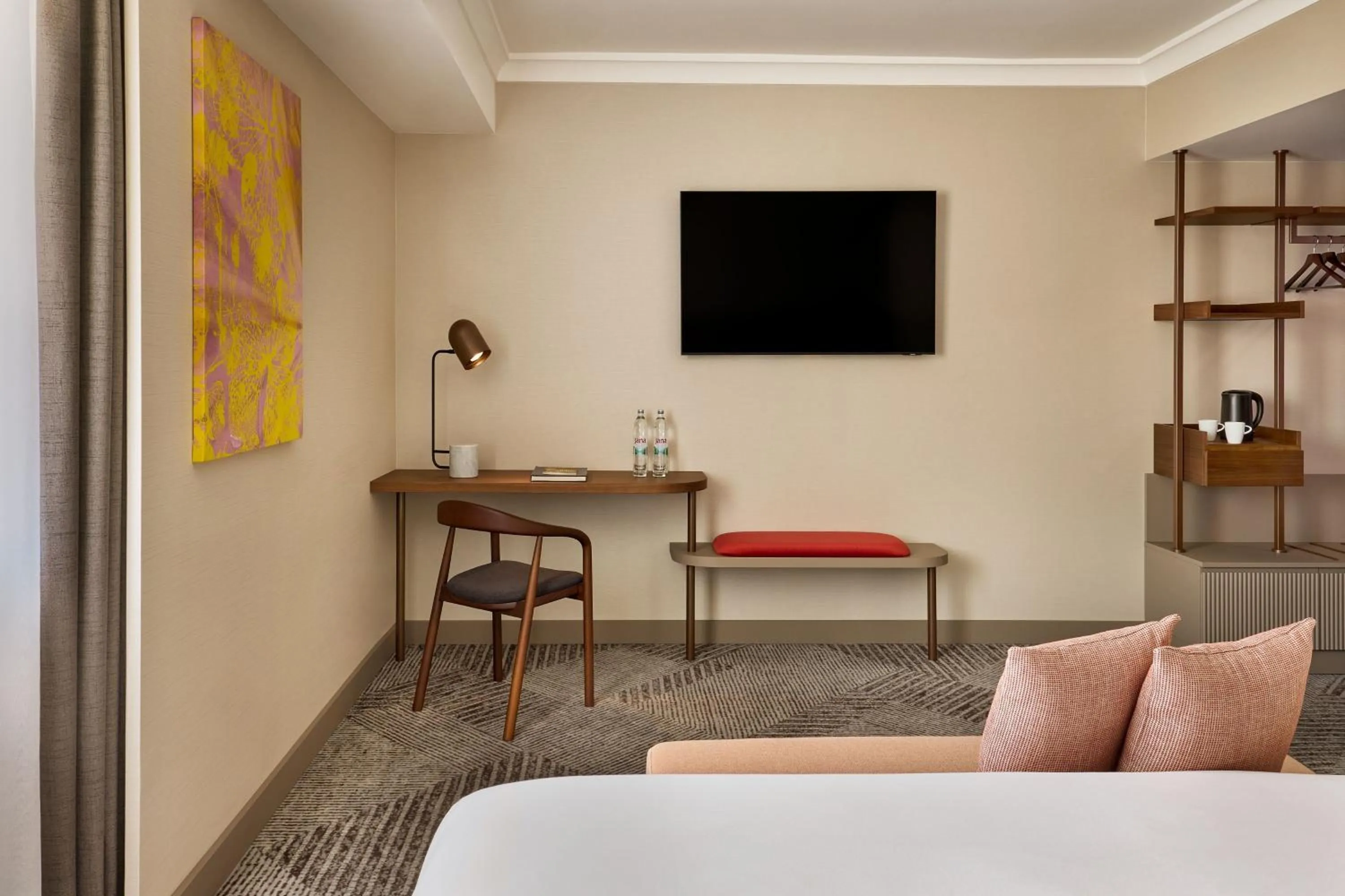 Photo of the whole room, Bed in Sheraton Zagreb Hotel