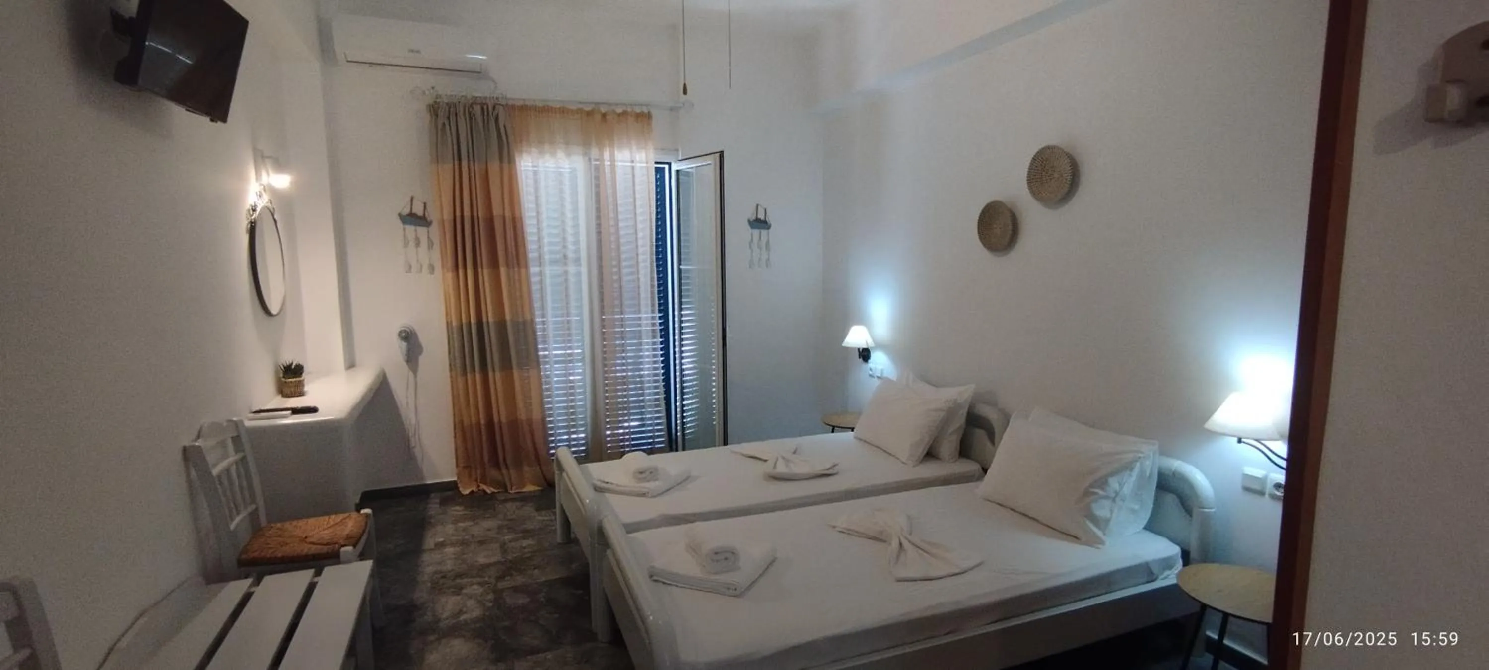 Bed in Marisini Sea View