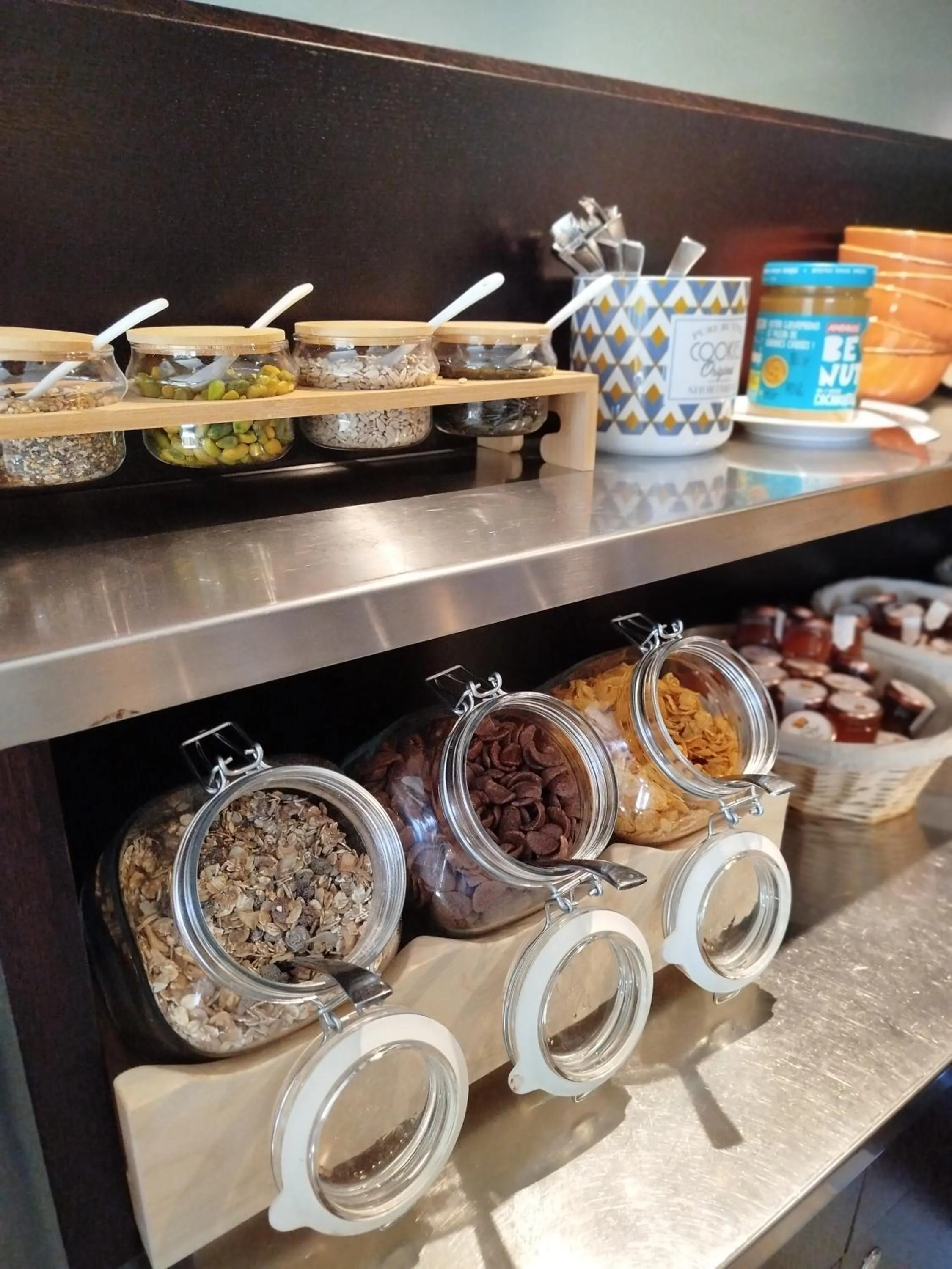 Breakfast in Hôtel Le Collier