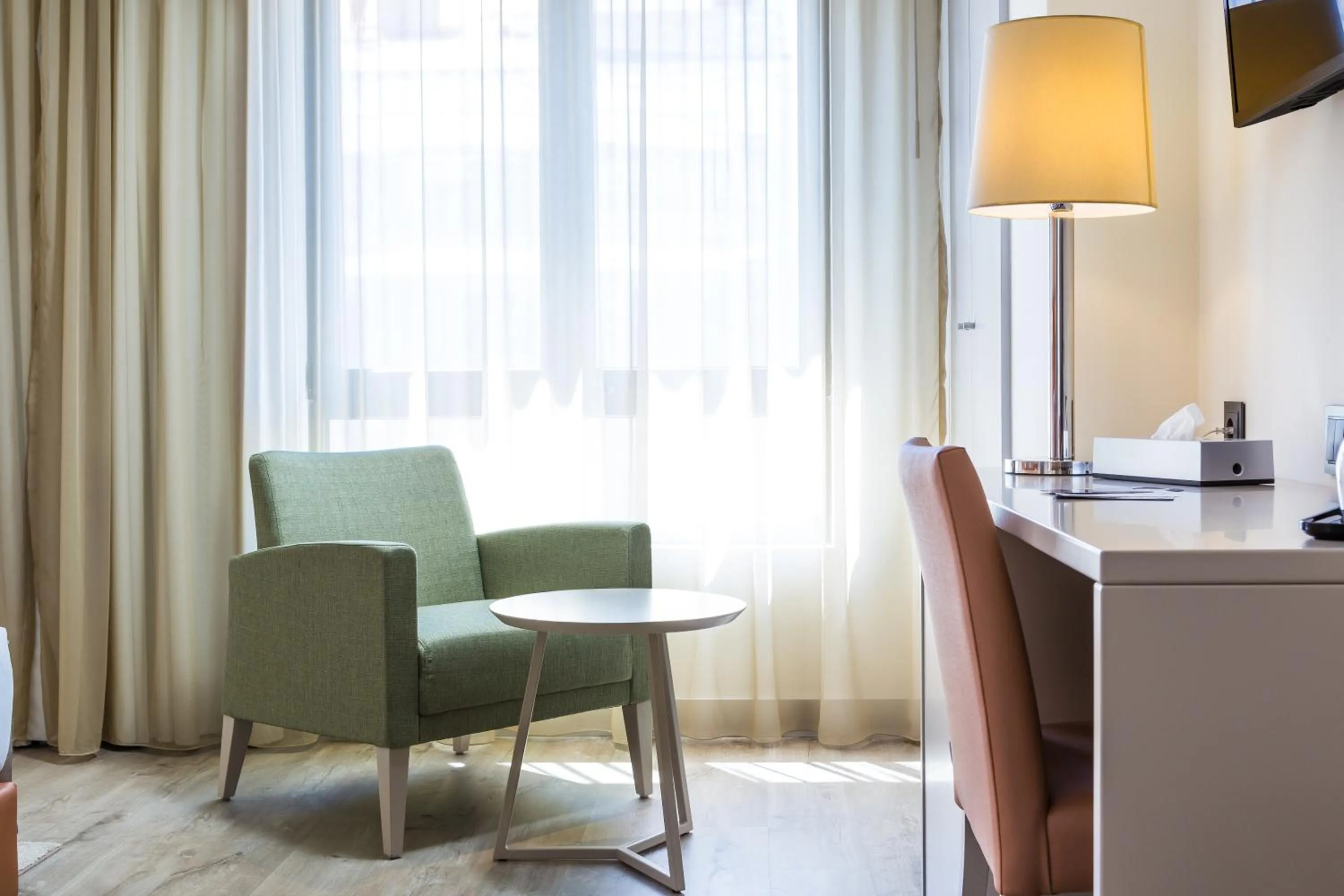 Bedroom in Empire Lisbon Hotel