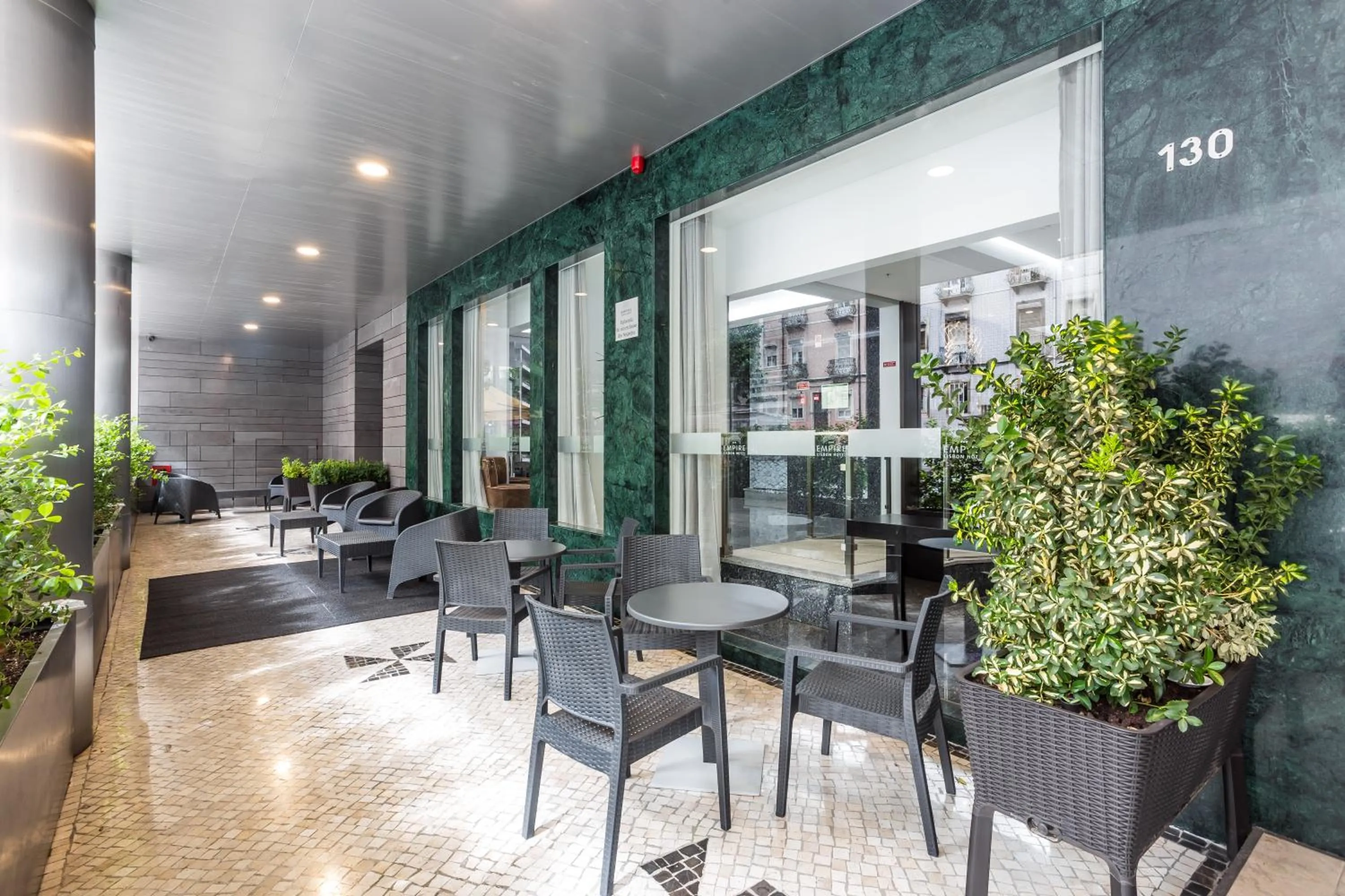 Patio in Empire Lisbon Hotel