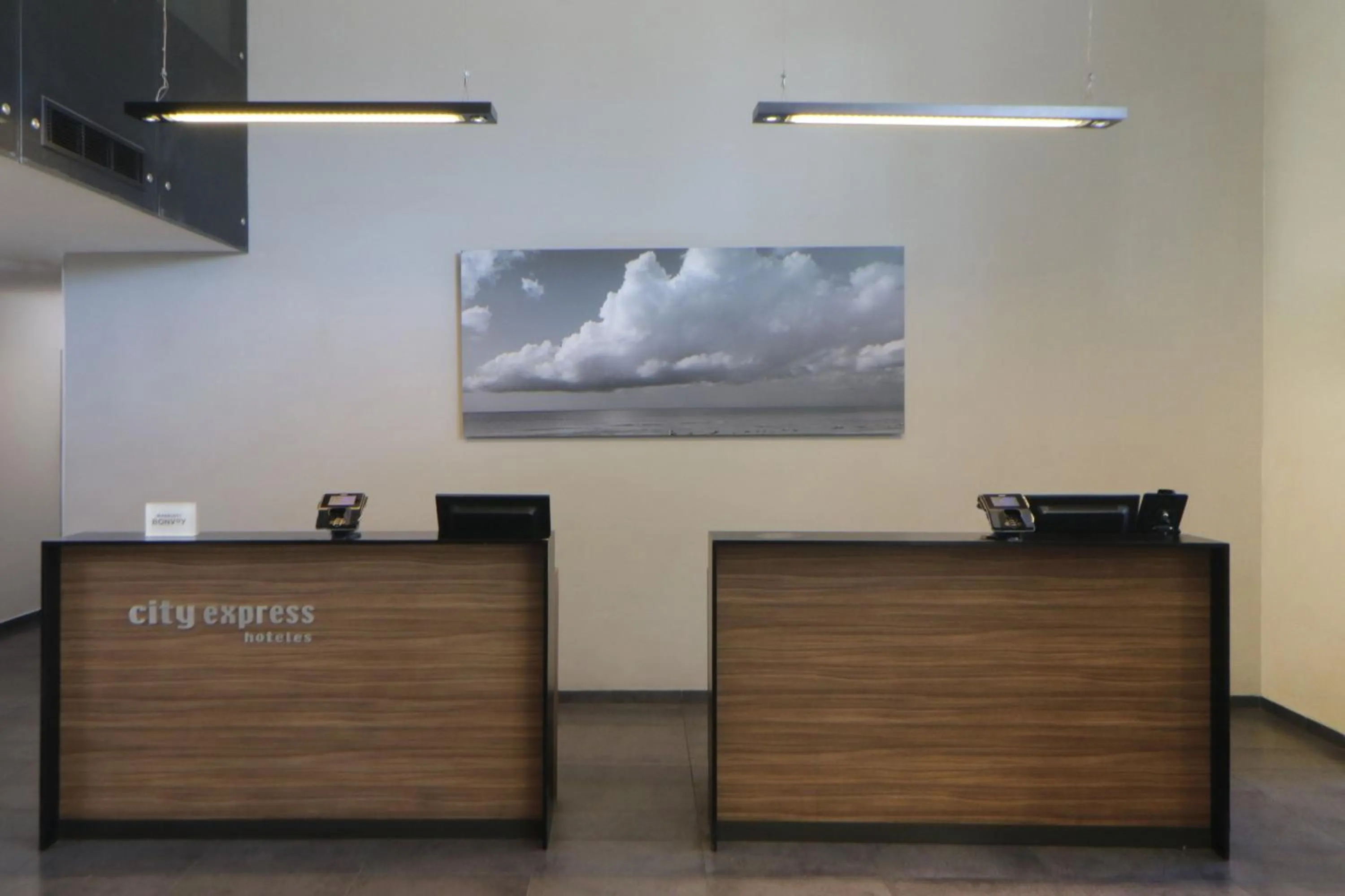 Lobby or reception in City Express by Marriott Rosarito