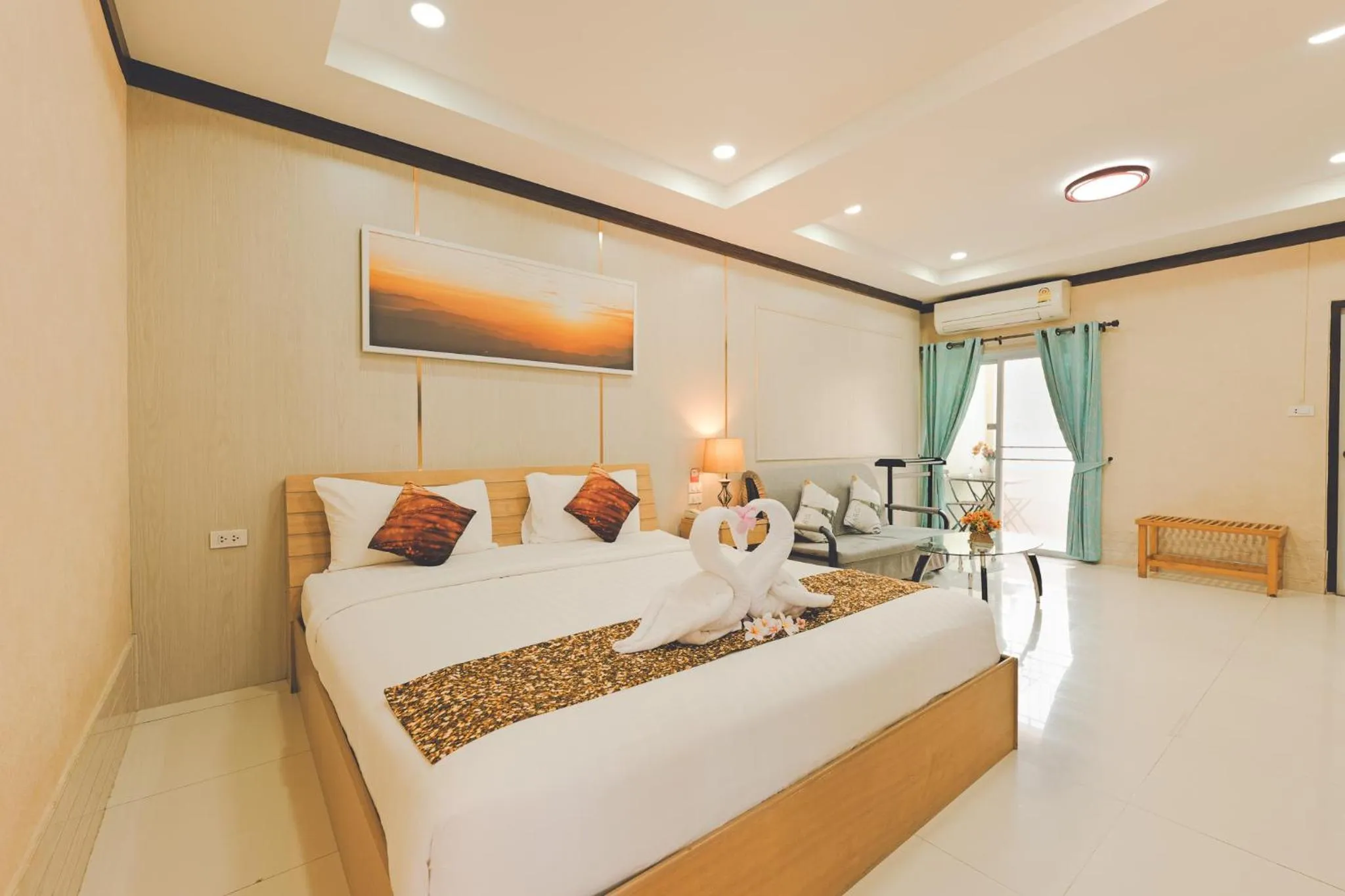 Bed in AU Place Hotel