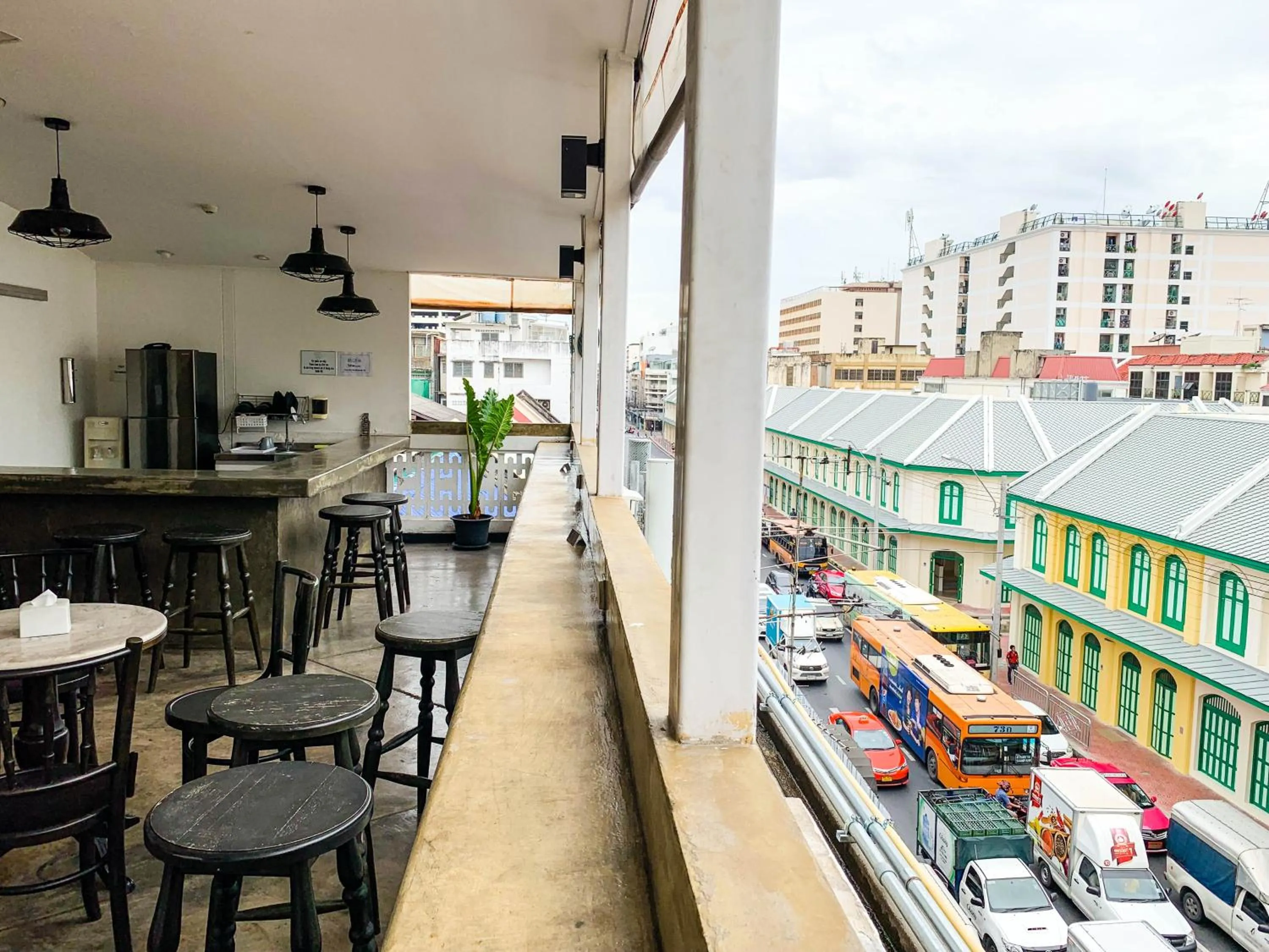 Restaurant/places to eat in Cacha Bed