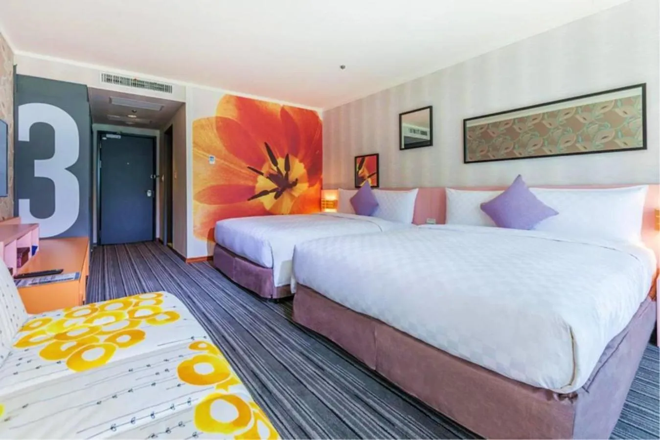 Photo of the whole room, Bed in HOTEL CHAM CHAM - Tainan