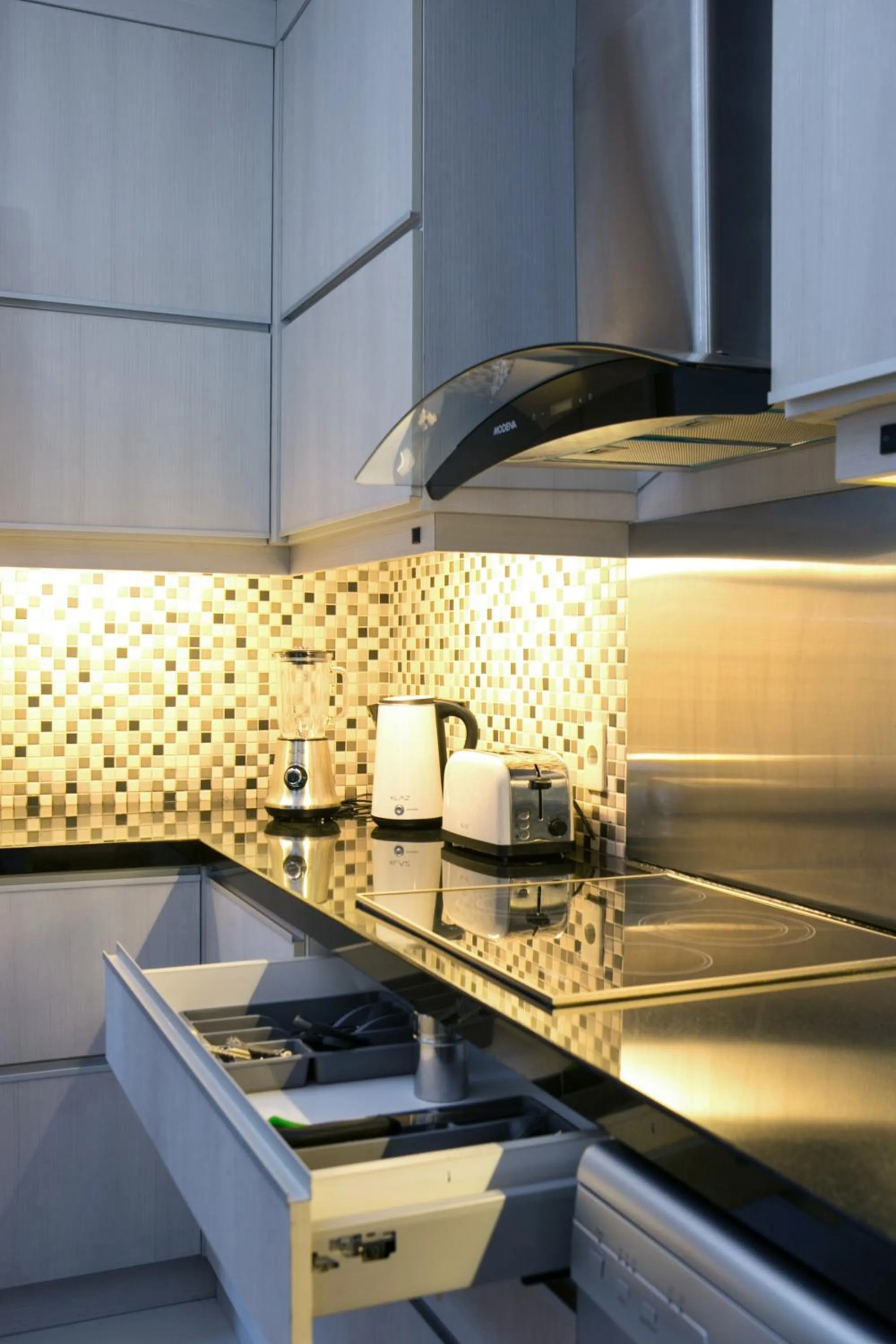 Coffee/tea facilities in Kedonganan Beach Villa