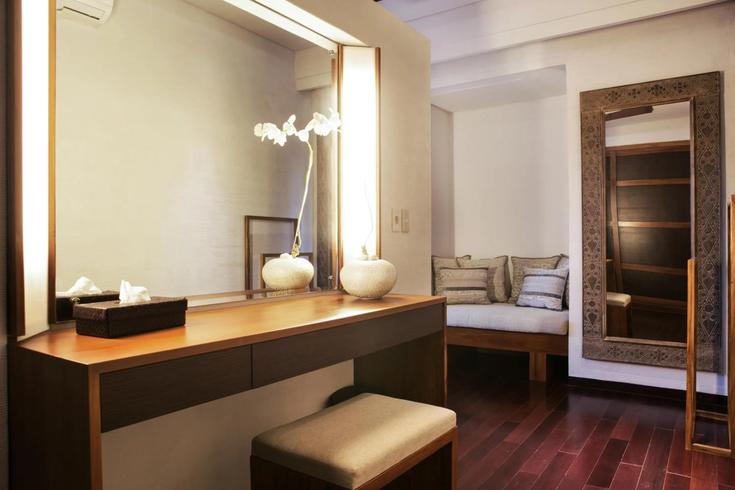 Bedroom, Bed in Kedonganan Beach Villa