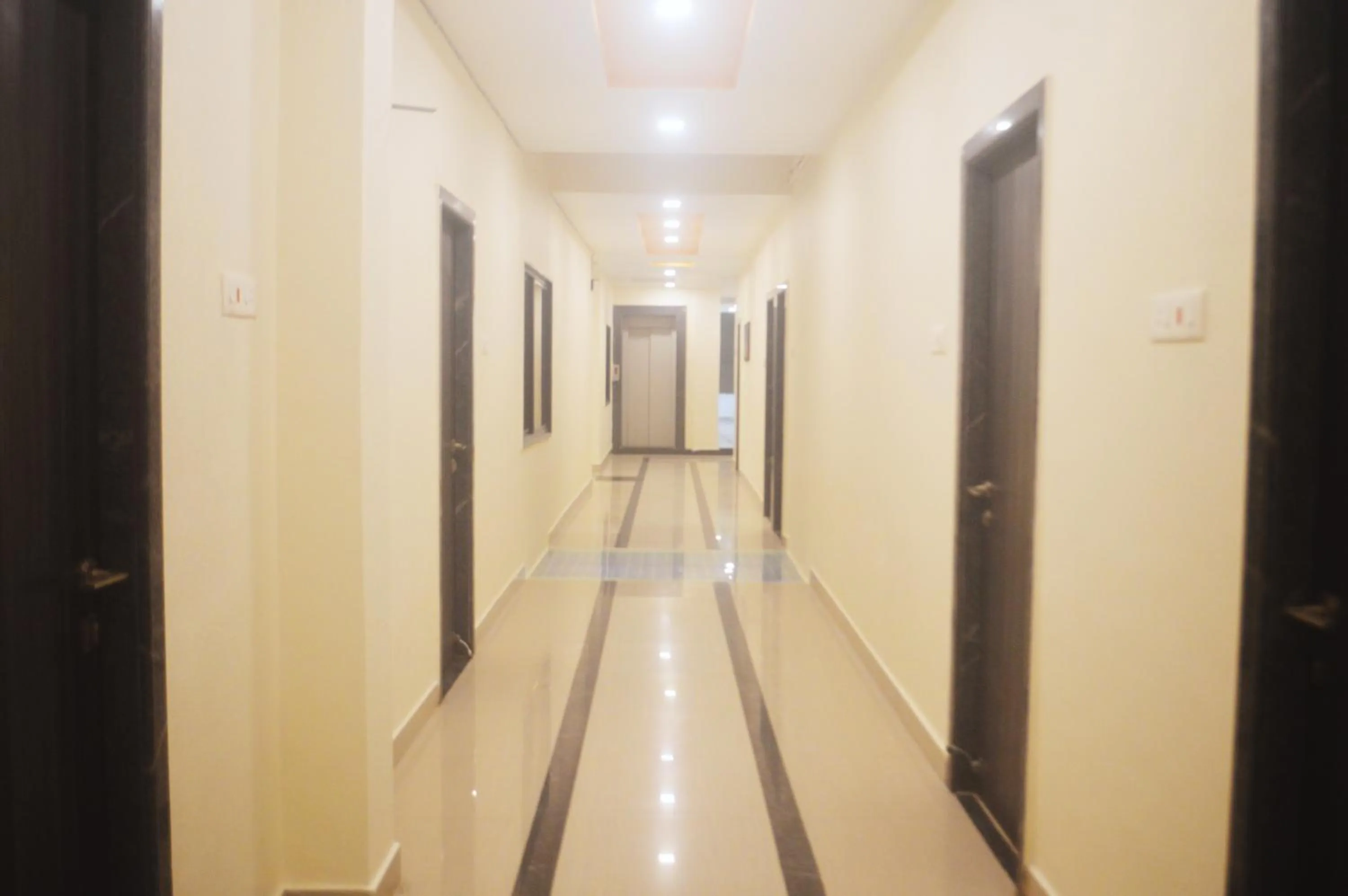 Property building in Hotel Sunrise N Resorts