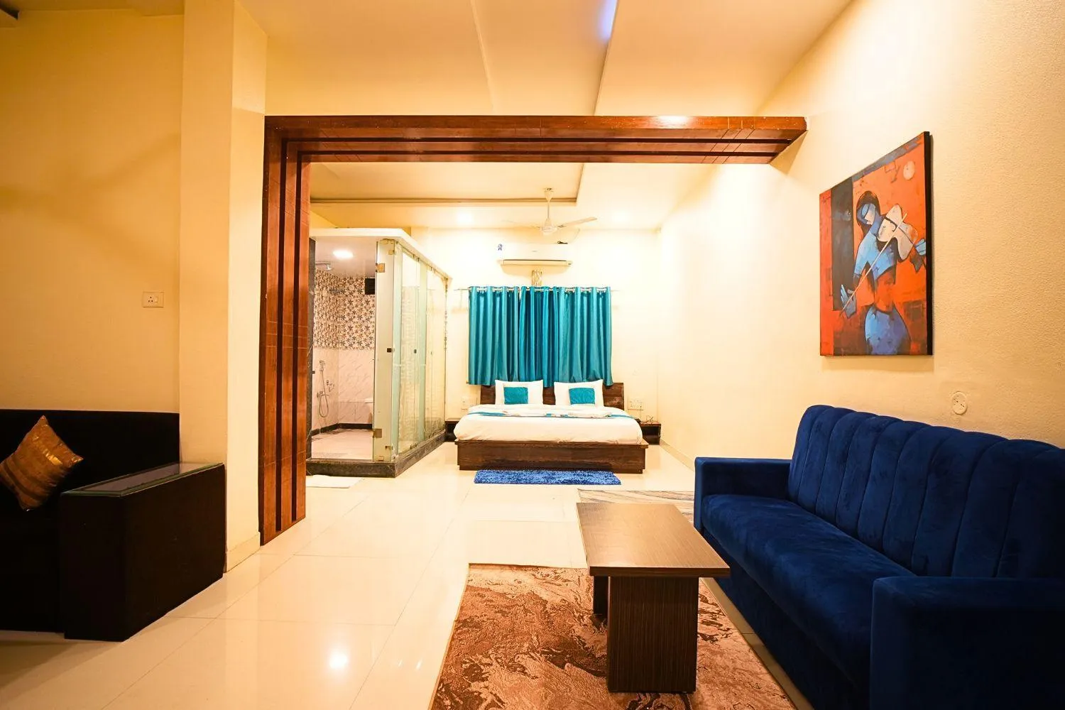 Bed in Hotel Sunrise N Resorts