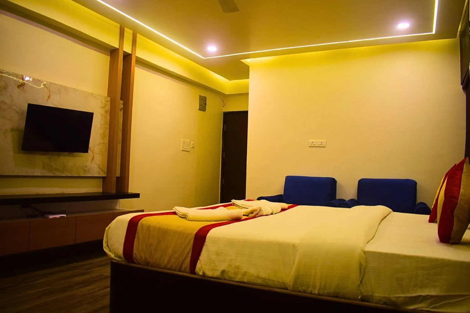 Bed in Hotel Sunrise N Resorts