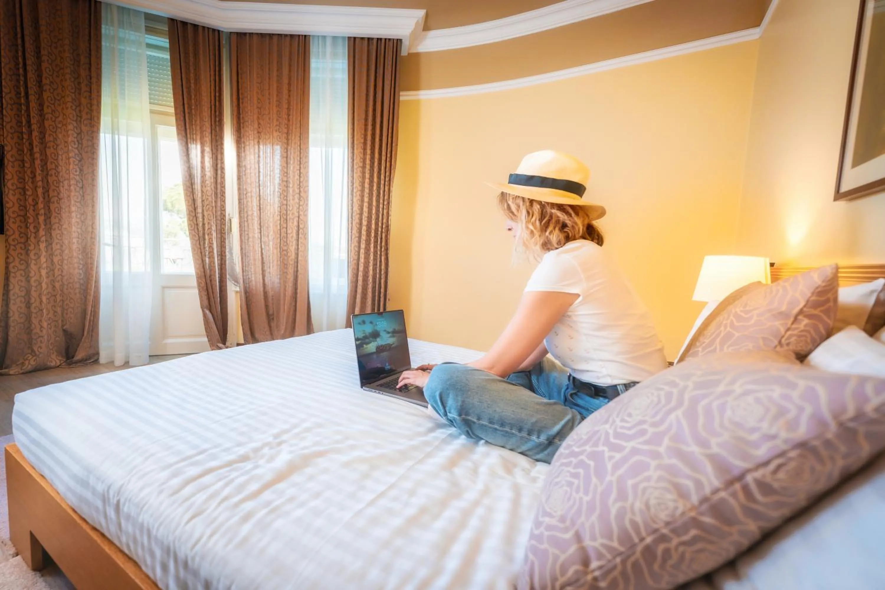 Business facilities, Bed in BRISTOL Hotel Opatija