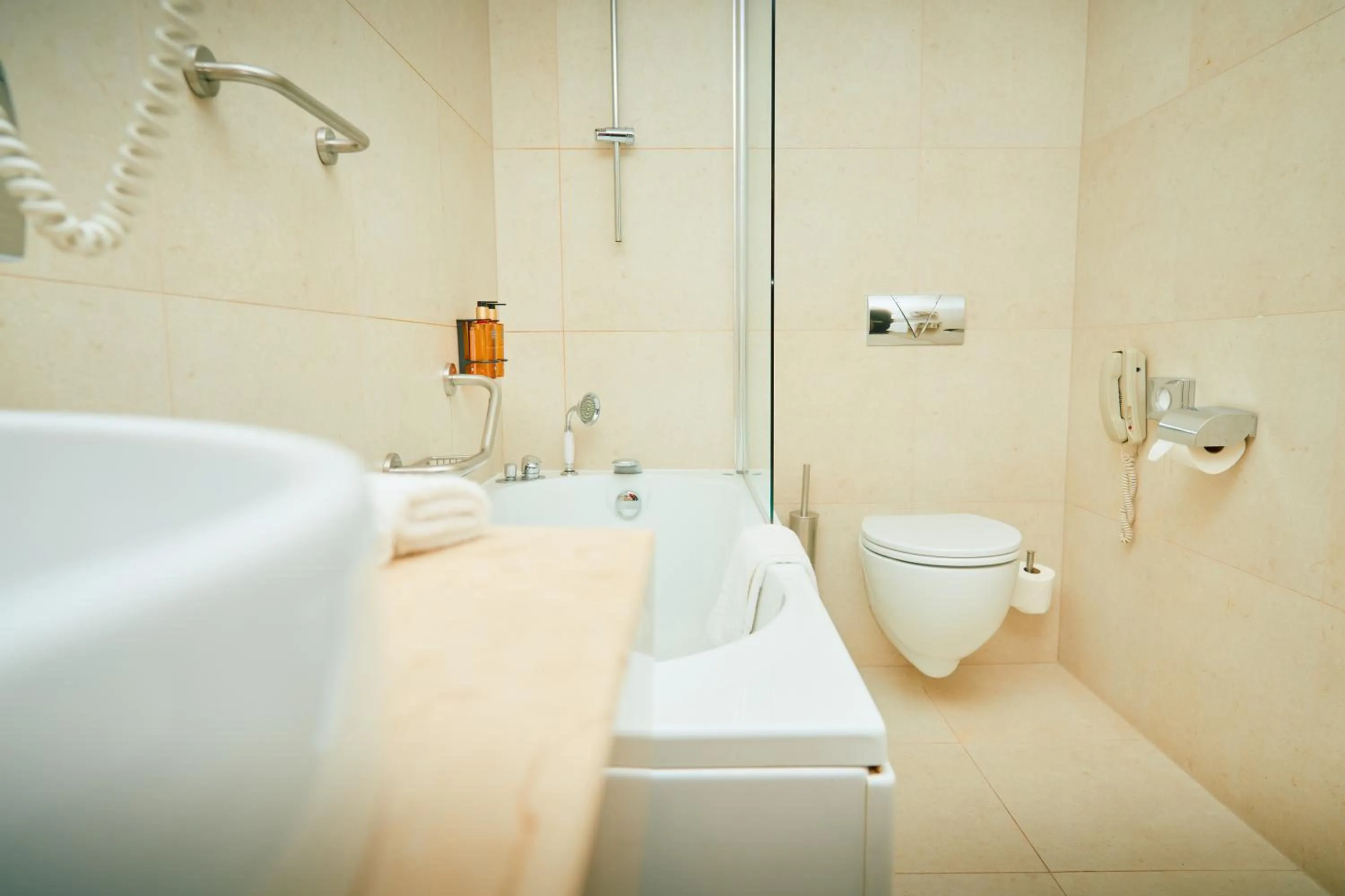 Toilet in ASTORIA Hotel Opatija