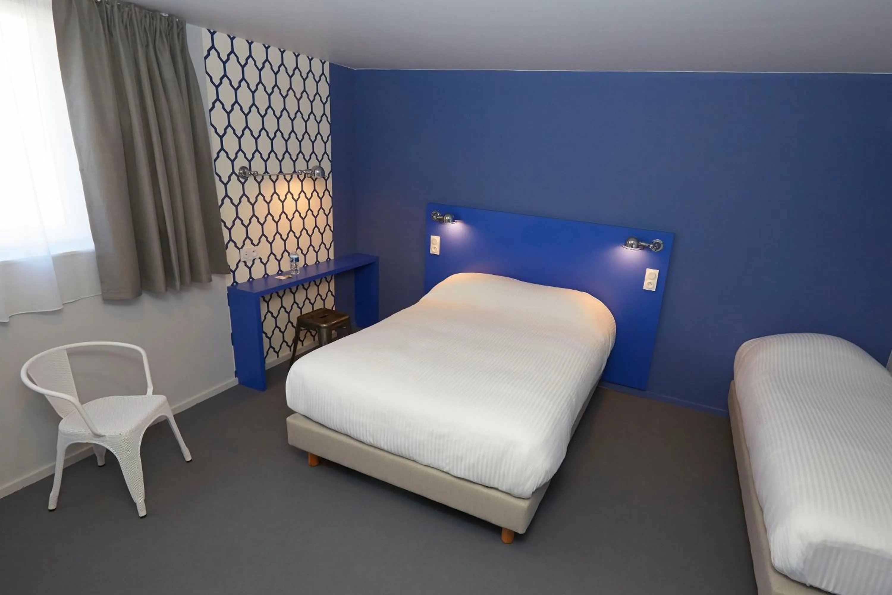 Photo of the whole room, Bed in Coto Hotel