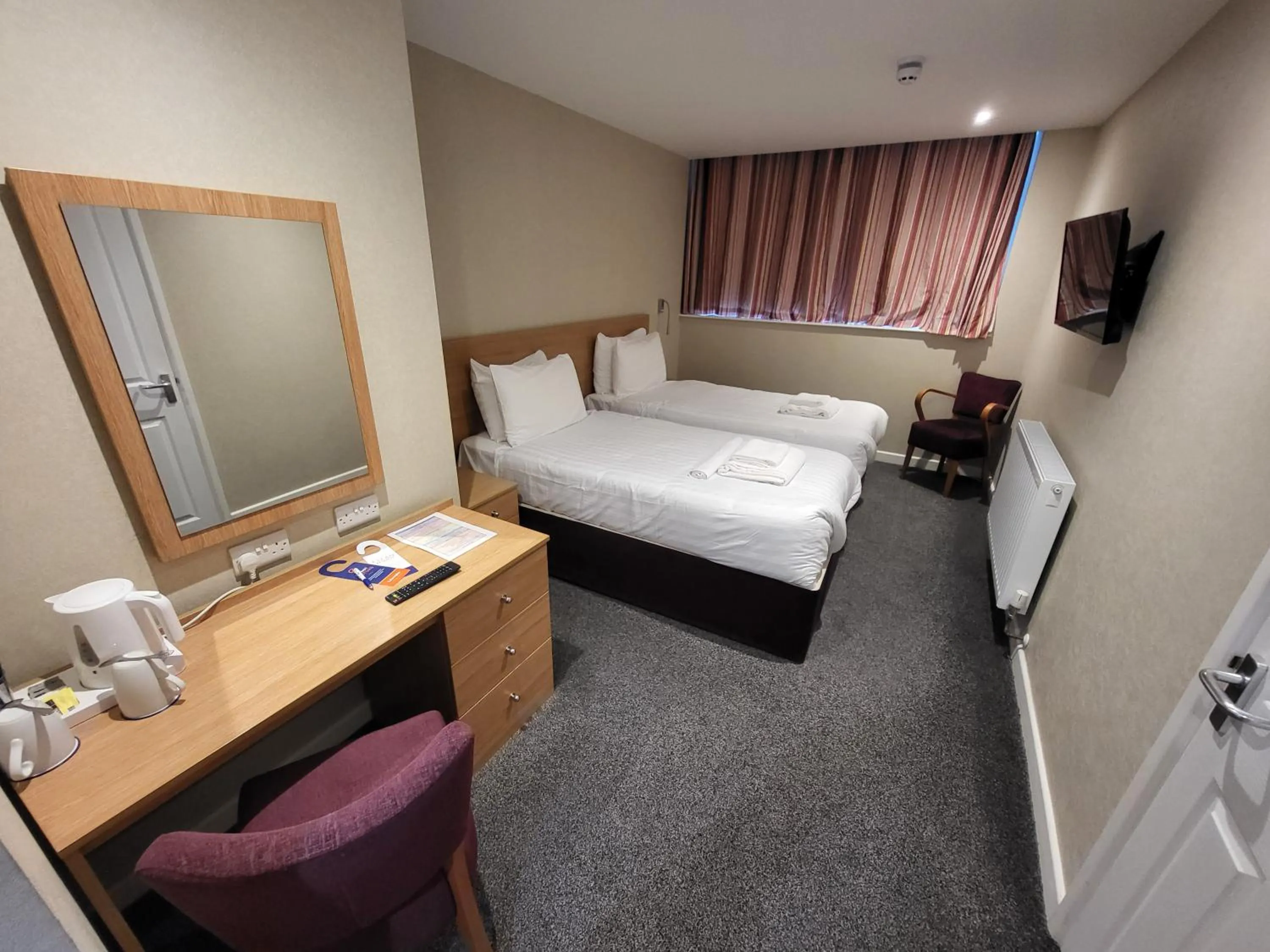 Bed in Cliffe Norton