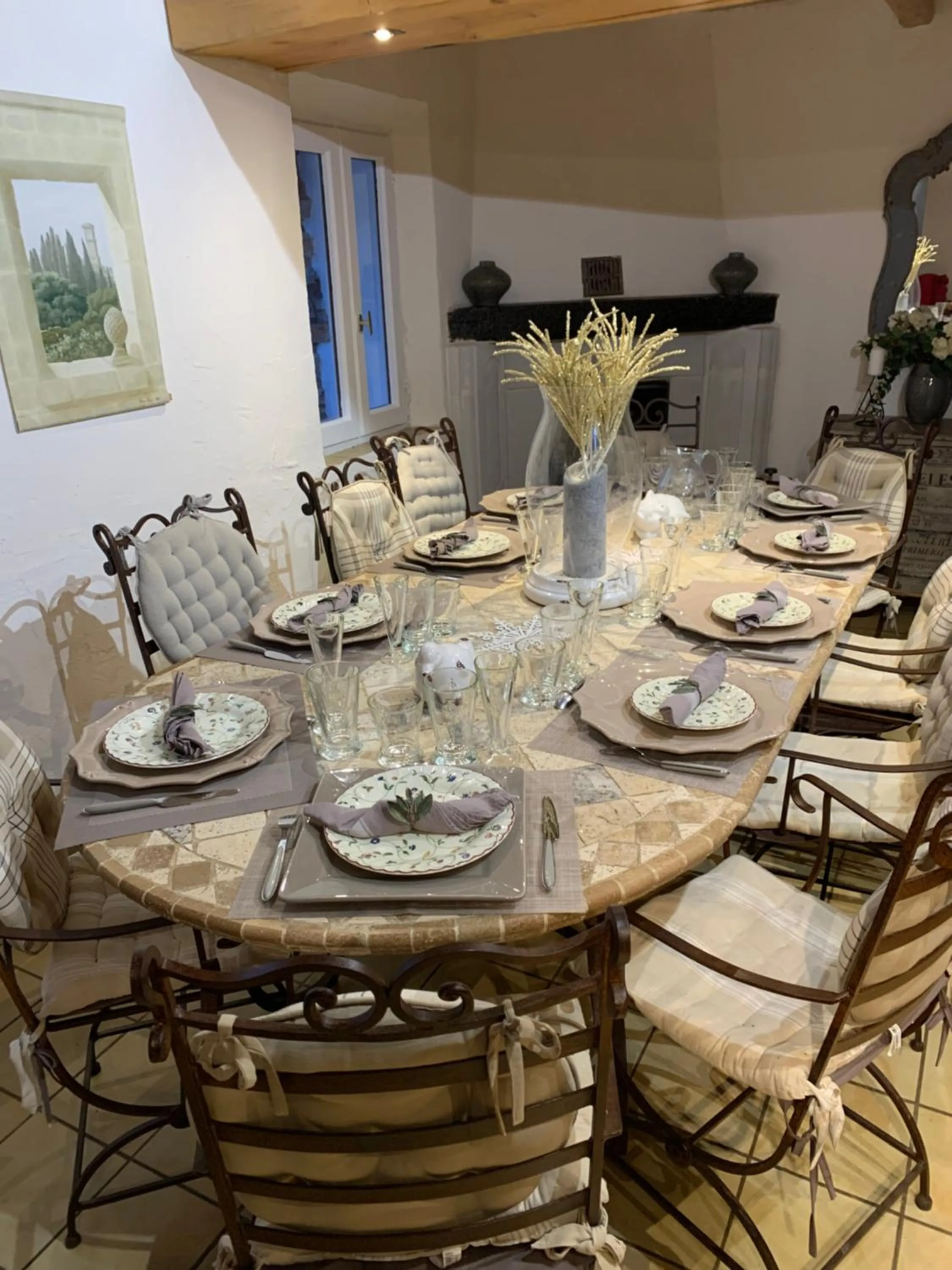 Dining area in Tivoli en Provence